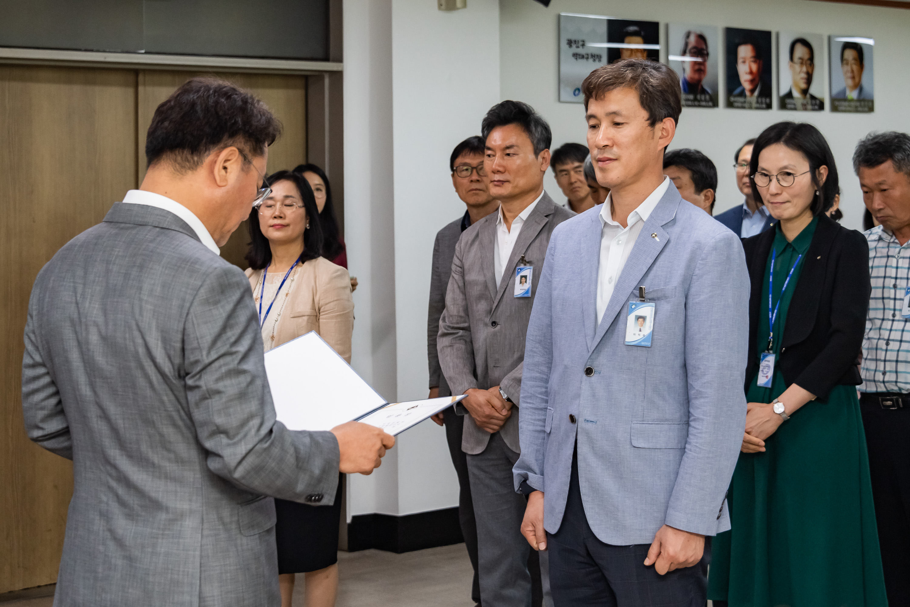 20190625-6급이상 공무원 발령장 수여식 20190625-84028_S_164403.jpg