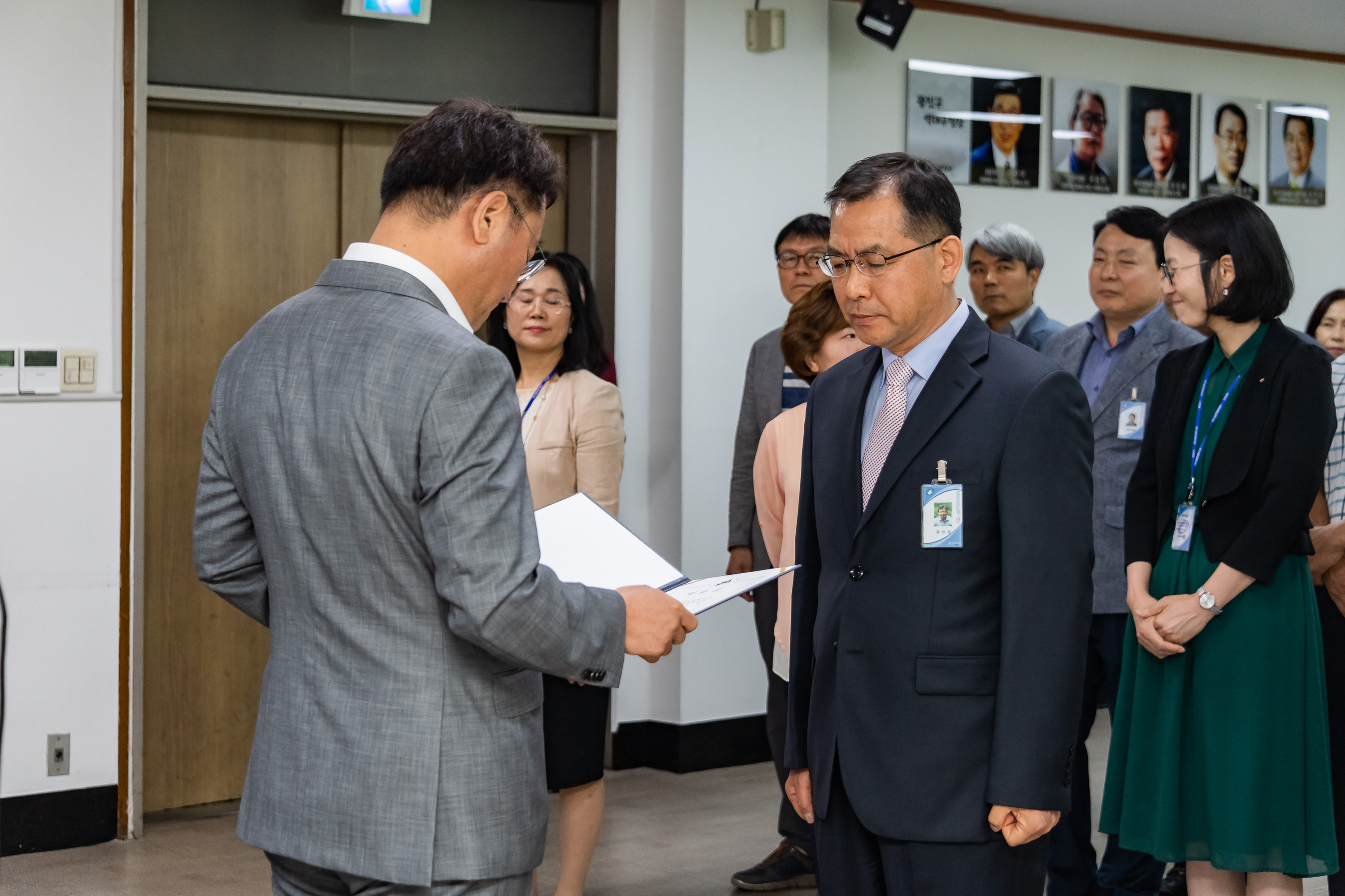 20190625-6급이상 공무원 발령장 수여식 20190625-84066_S_164405.jpg