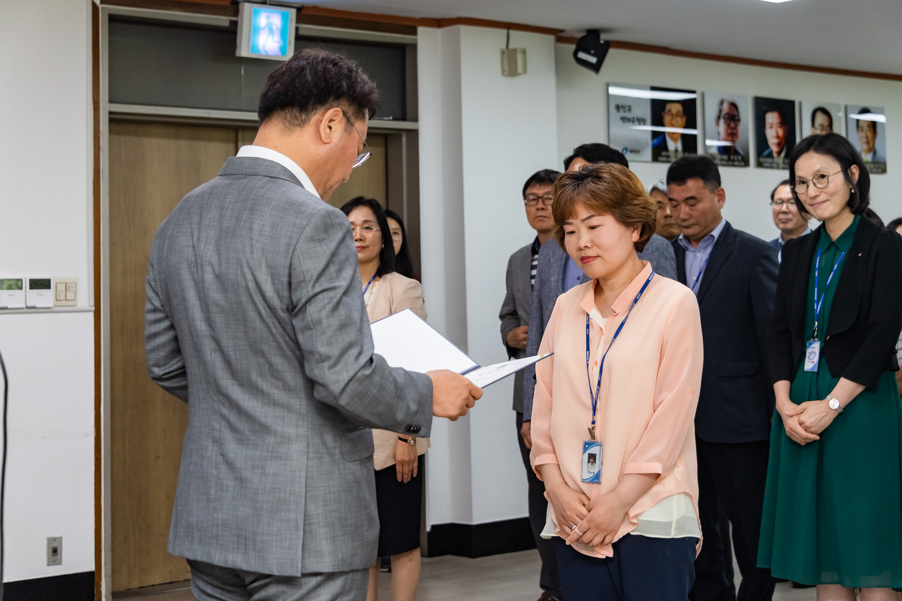 20190625-6급이상 공무원 발령장 수여식 20190625-84073_S_164406.jpg