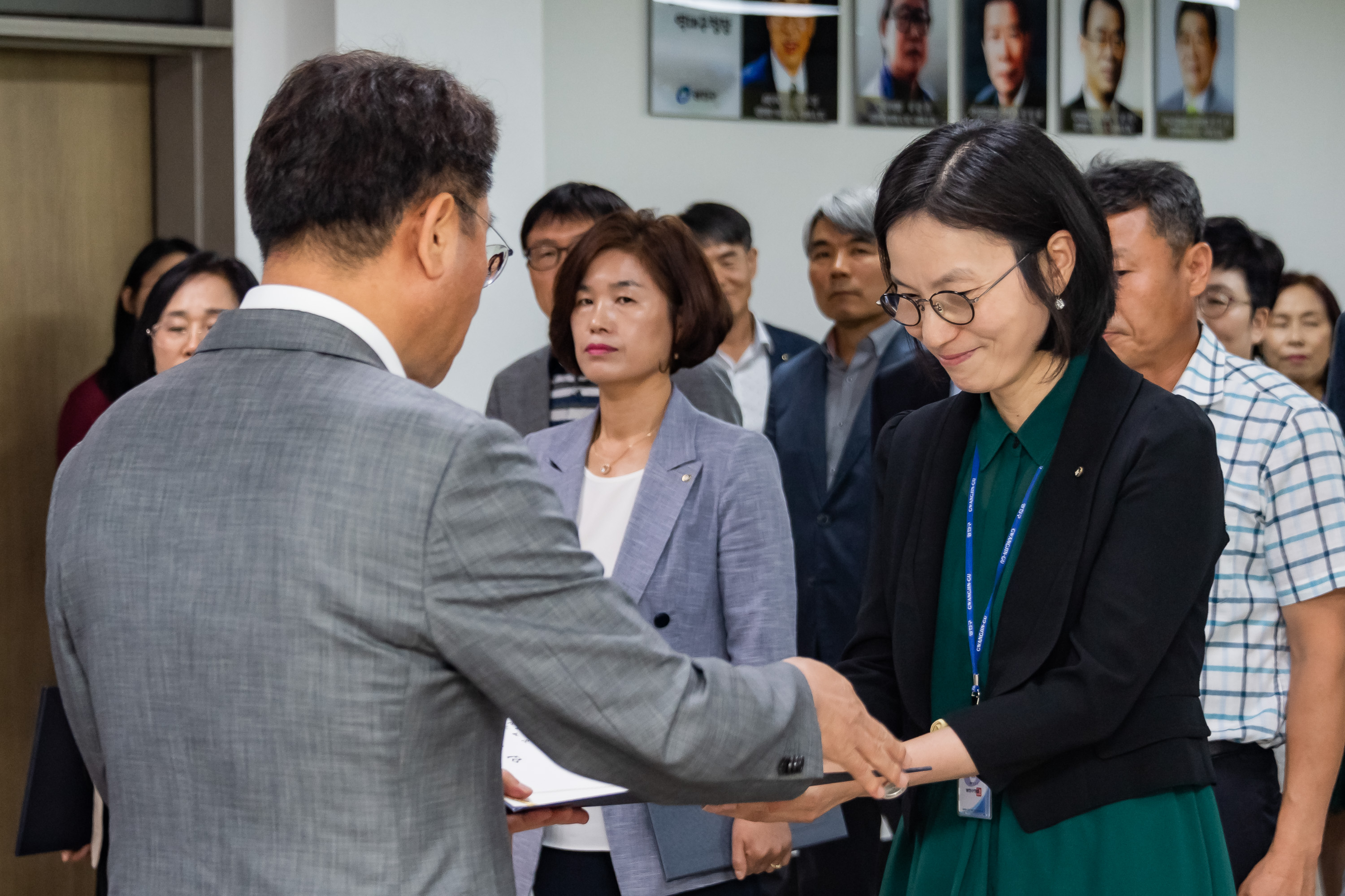 20190625-6급이상 공무원 발령장 수여식 20190625-84099_S_164407.jpg