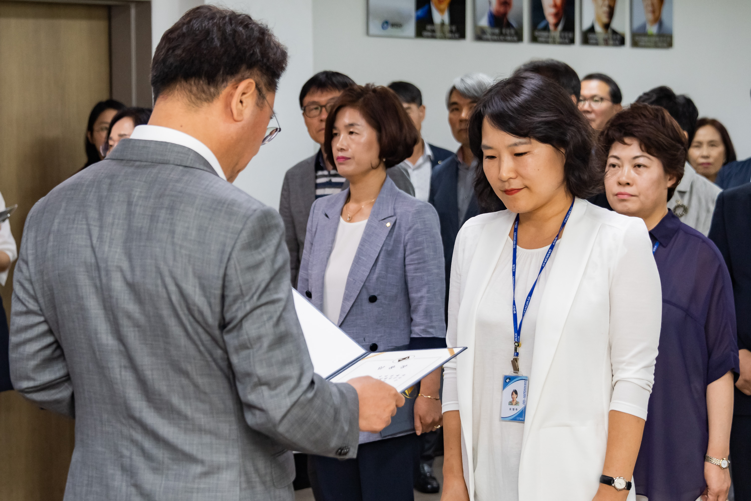 20190625-6급이상 공무원 발령장 수여식 20190625-84137_S_164410.jpg