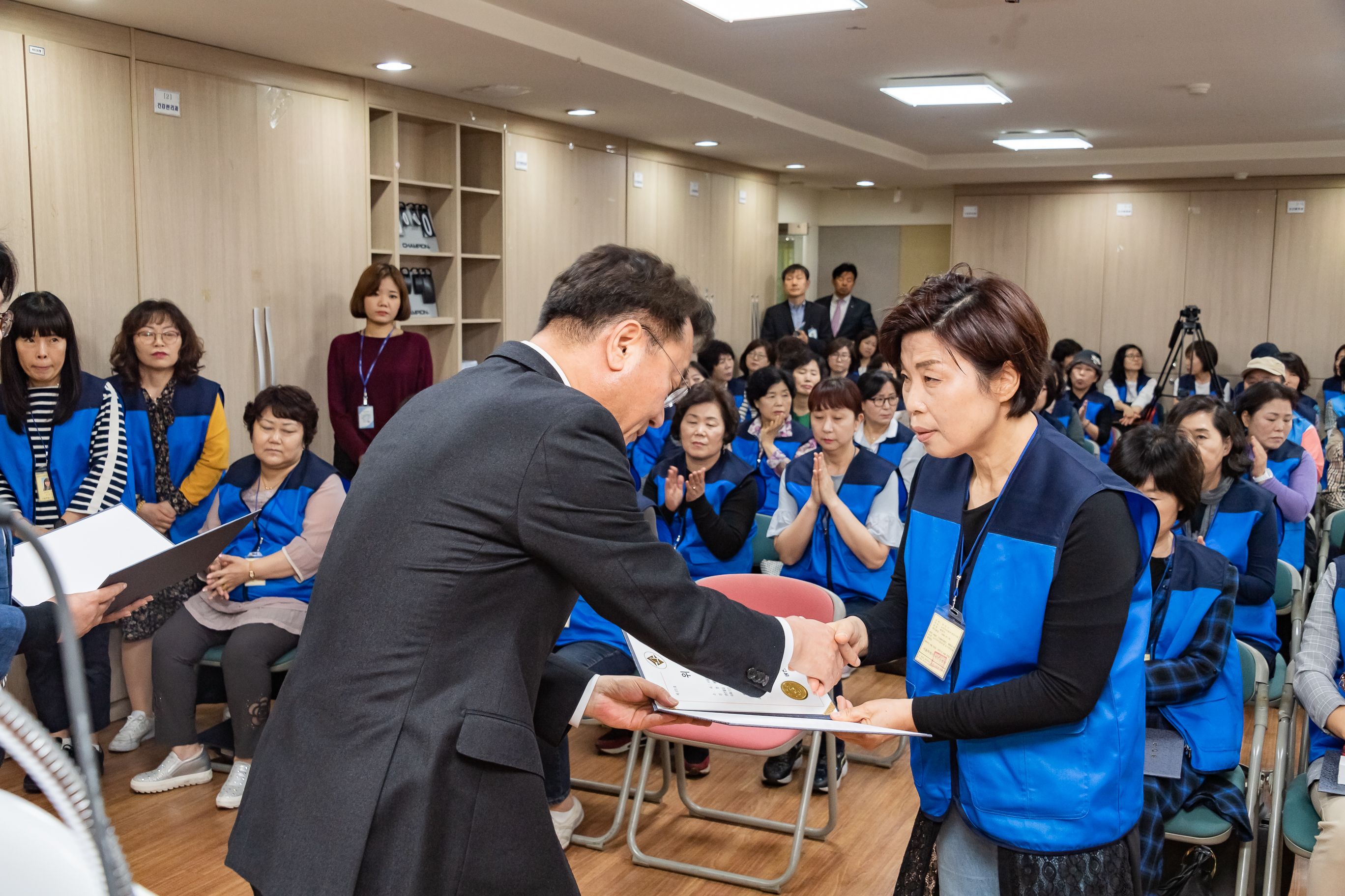 20190423-2019년 소비자식품위생감시원 위촉 및 직무교육 20190423-22821_S_200517.jpg