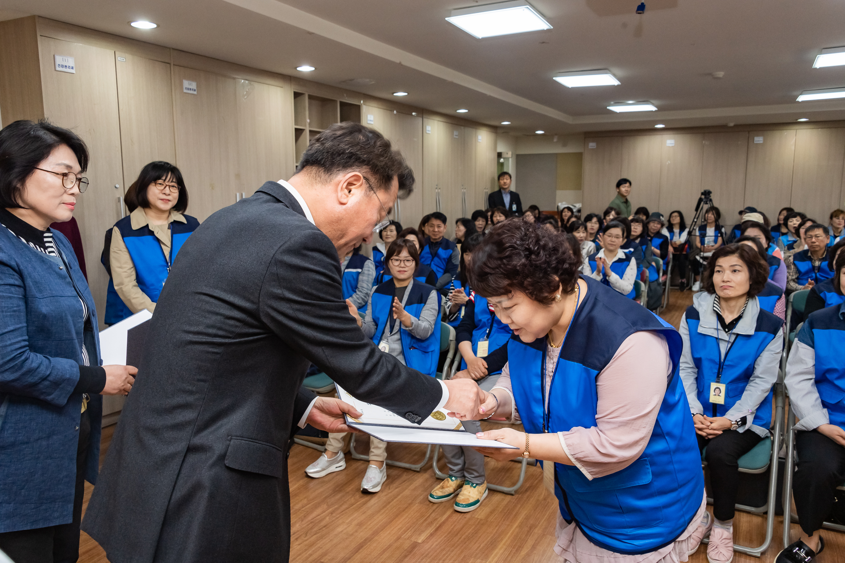 20190423-2019년 소비자식품위생감시원 위촉 및 직무교육 20190423-22754_S_200511.jpg