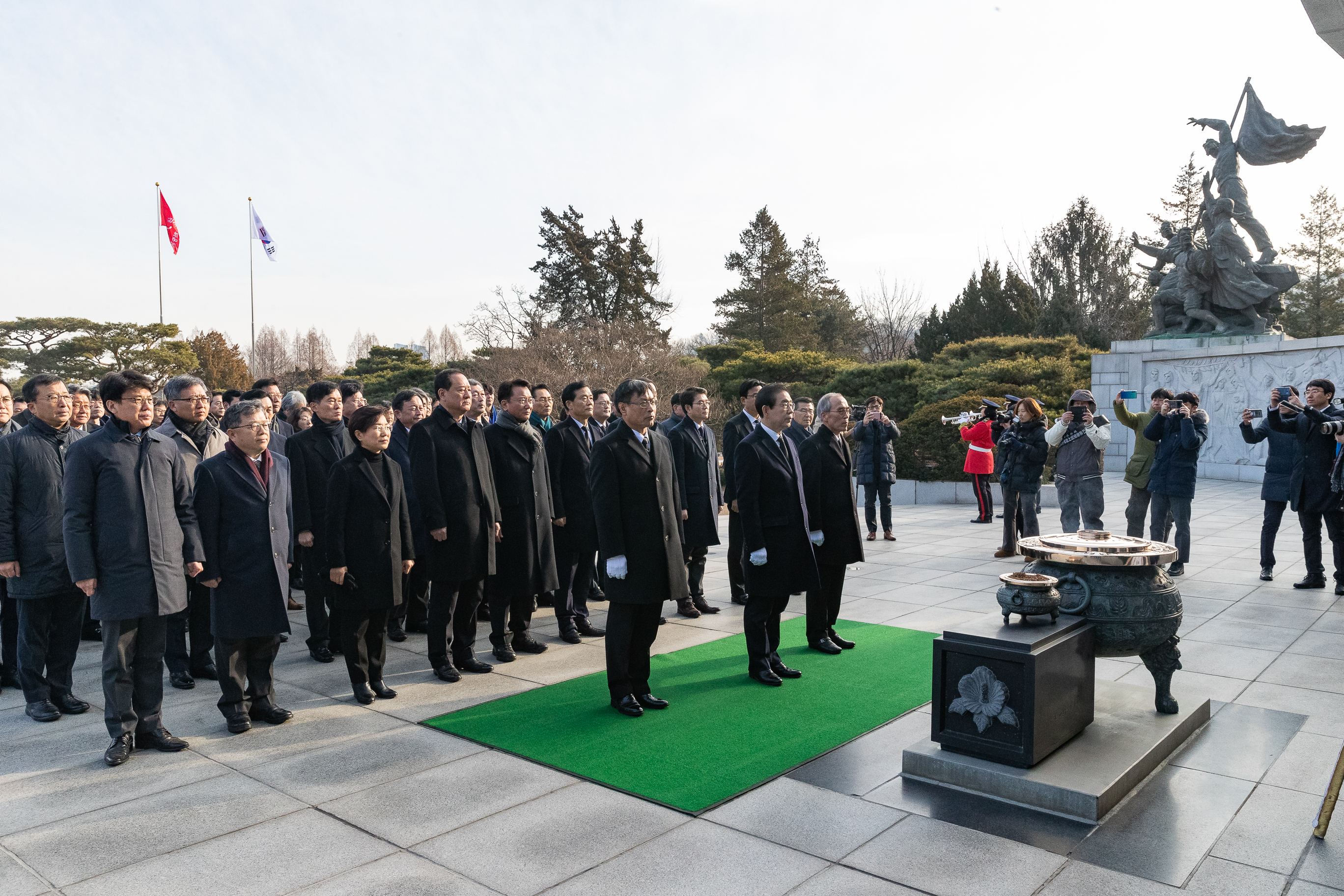 20190101-국립서울현충원 참배 0011_IB1_5580_S.jpg