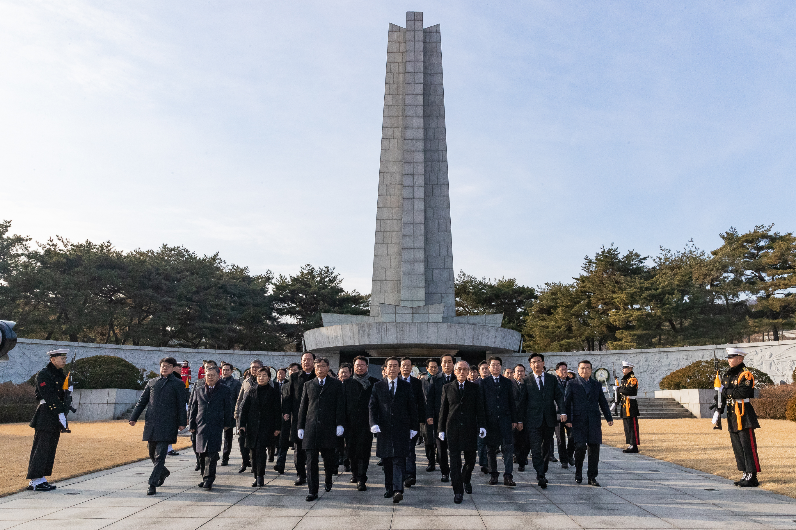 20190101-국립서울현충원 참배 0020_IB1_5638_S.jpg