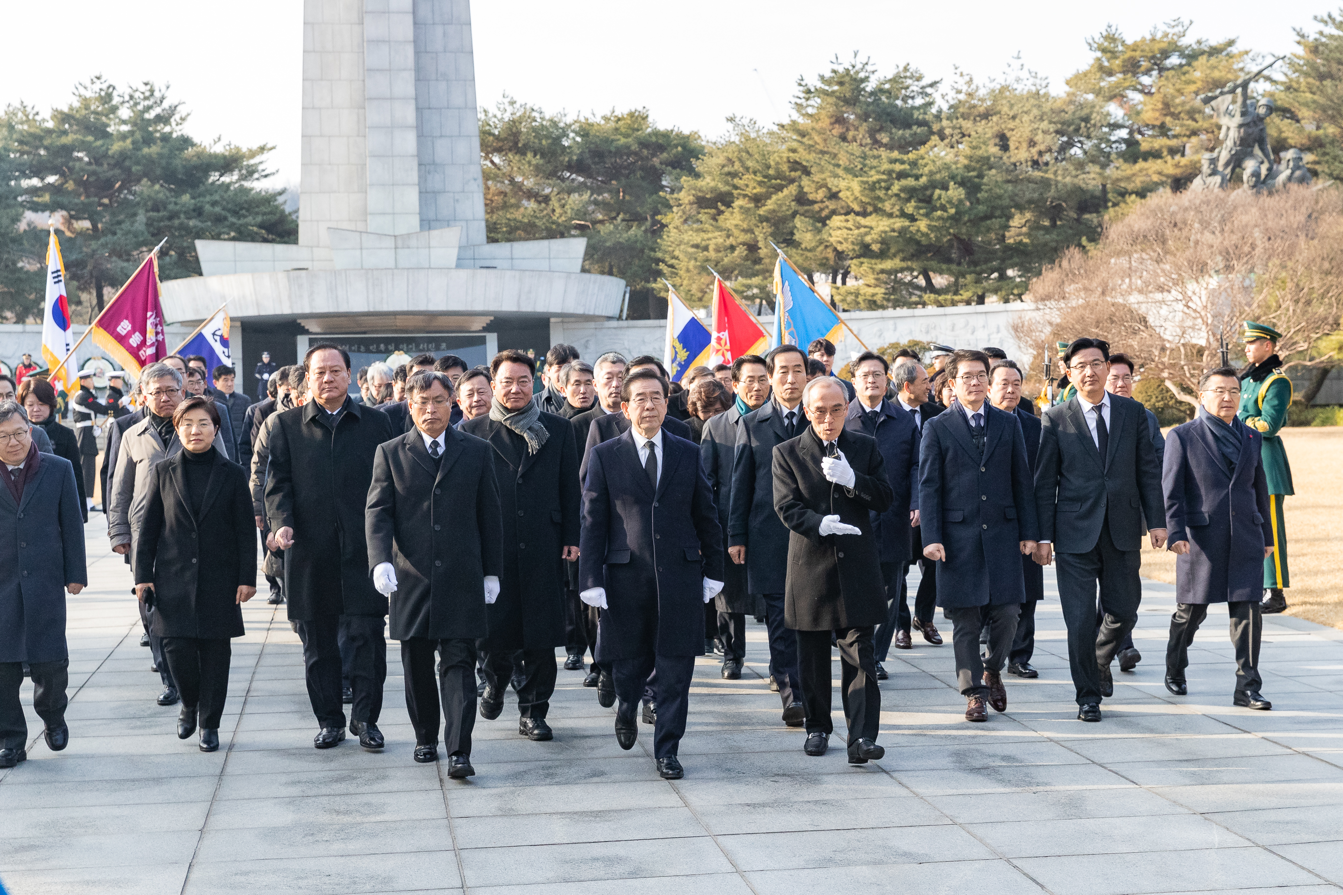 20190101-국립서울현충원 참배 0021_IB1_5647_S.jpg