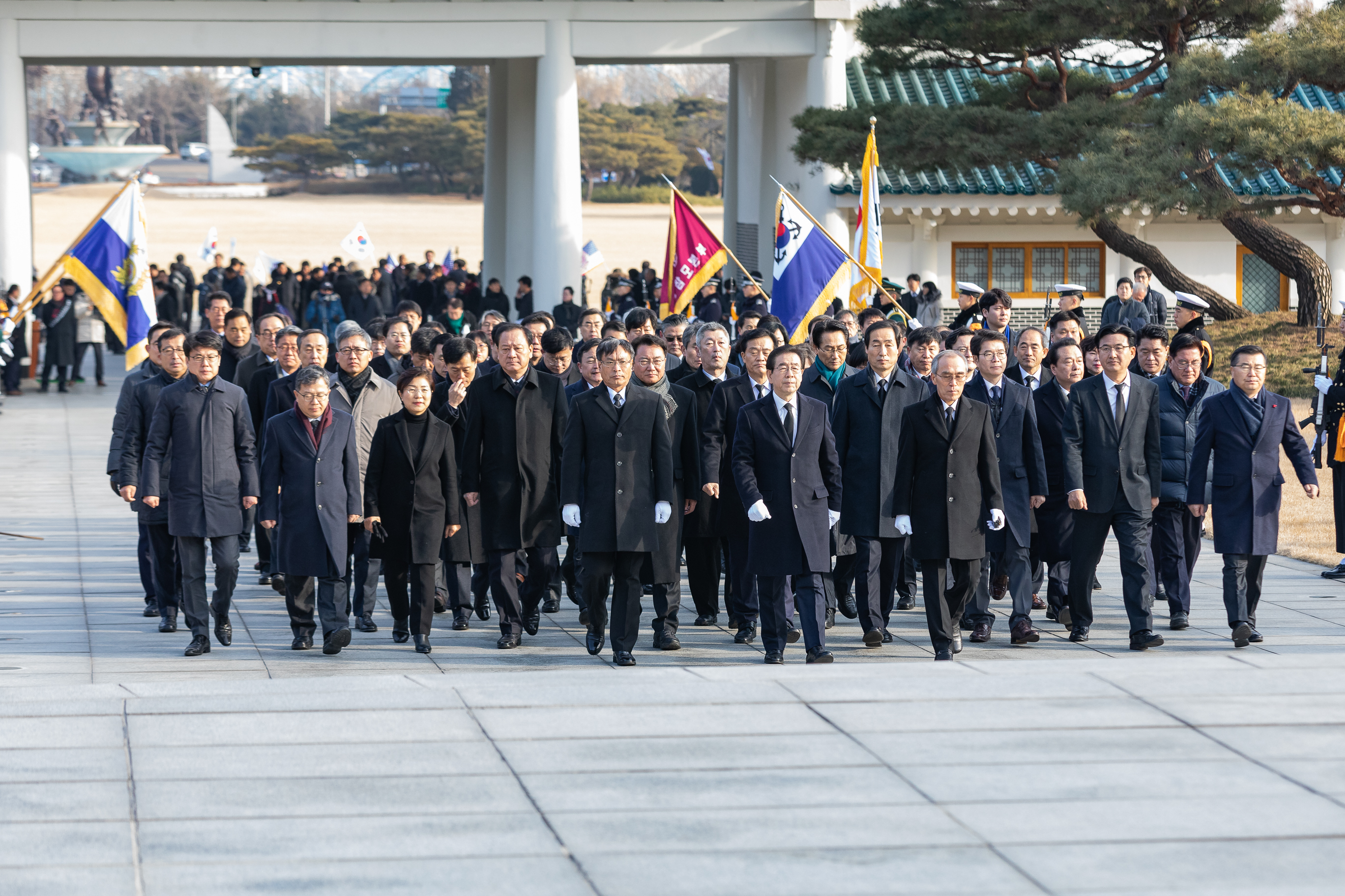 20190101-국립서울현충원 참배 0008_IB5_7678_S.jpg