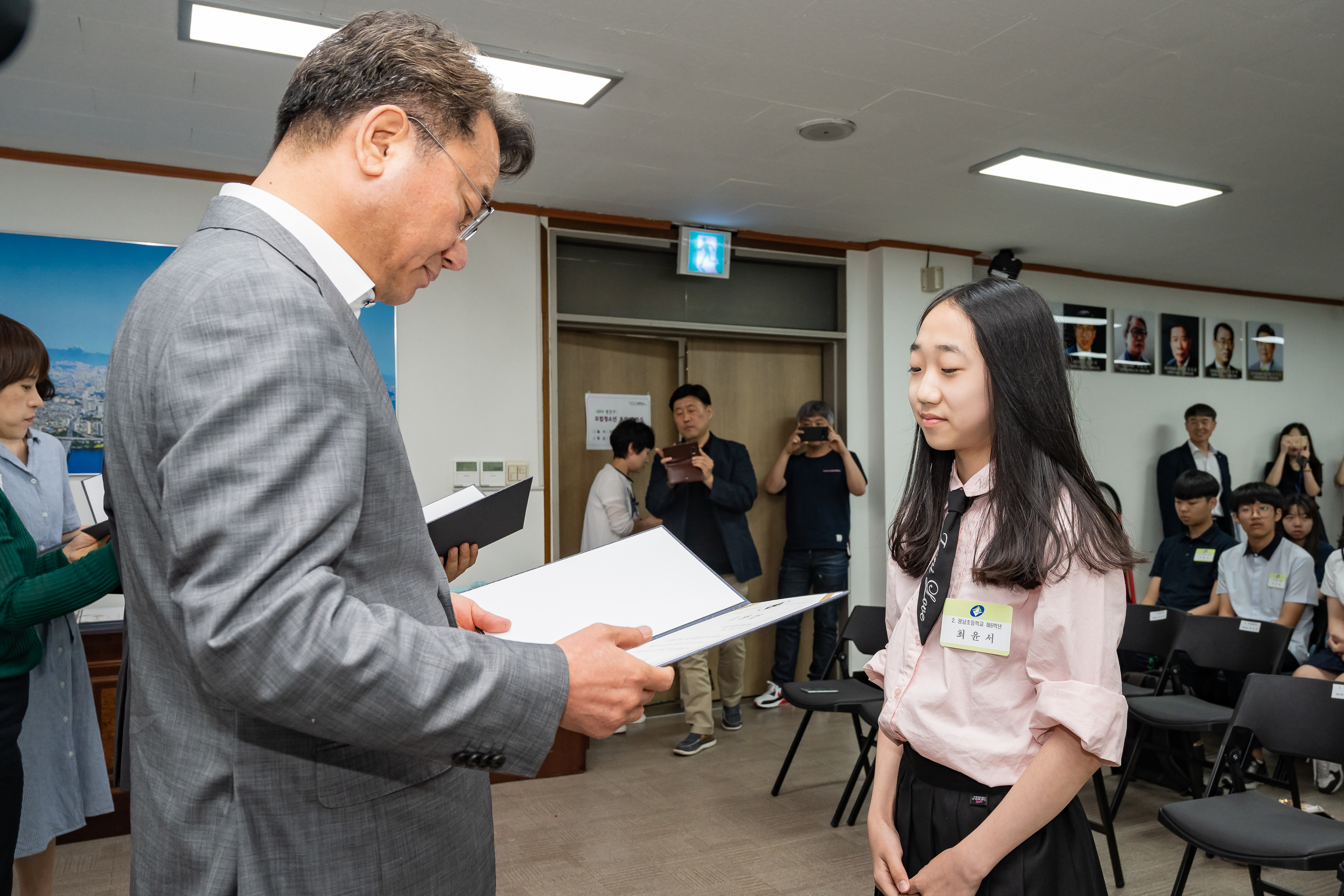 20190516-2019 광진구 모범청소년 표창 수여식 20190516-50026_S_204758.jpg