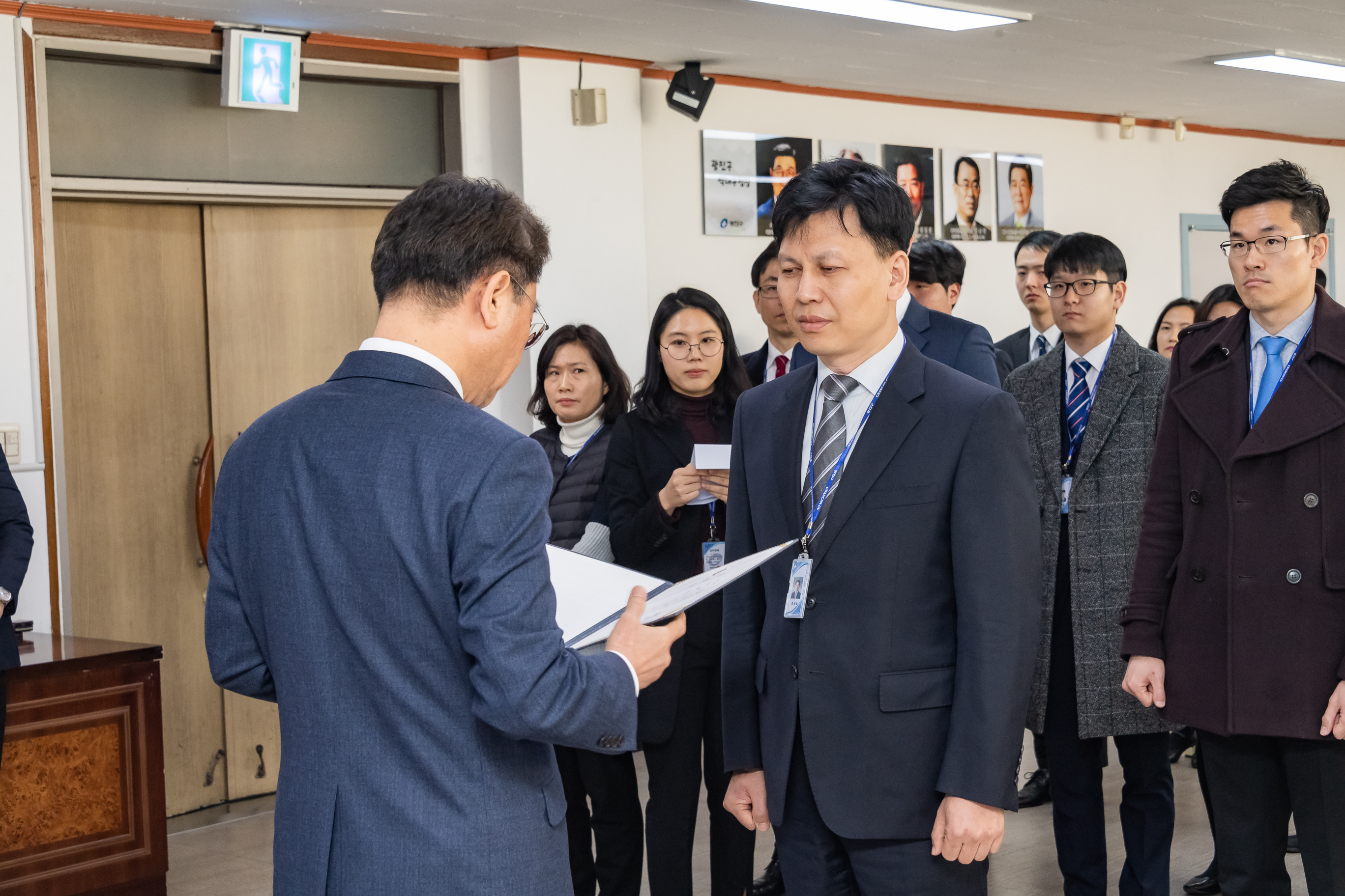 20190211-기술직공무원 신규 임용장 수여식 20190211_GJ002_0435_S_115336.jpg