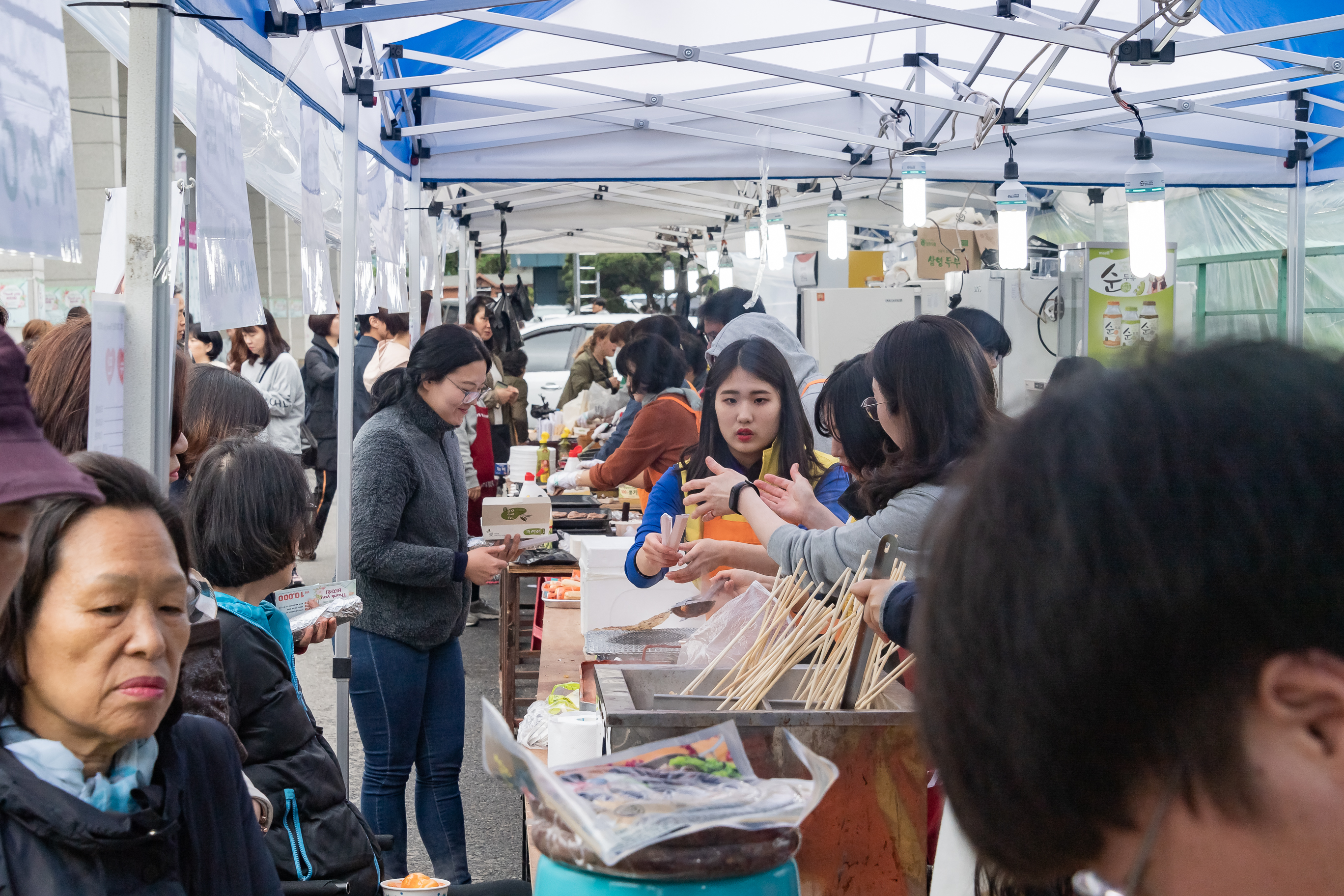 20190426-Thank You 바자회 _ND57508_S_105525.jpg