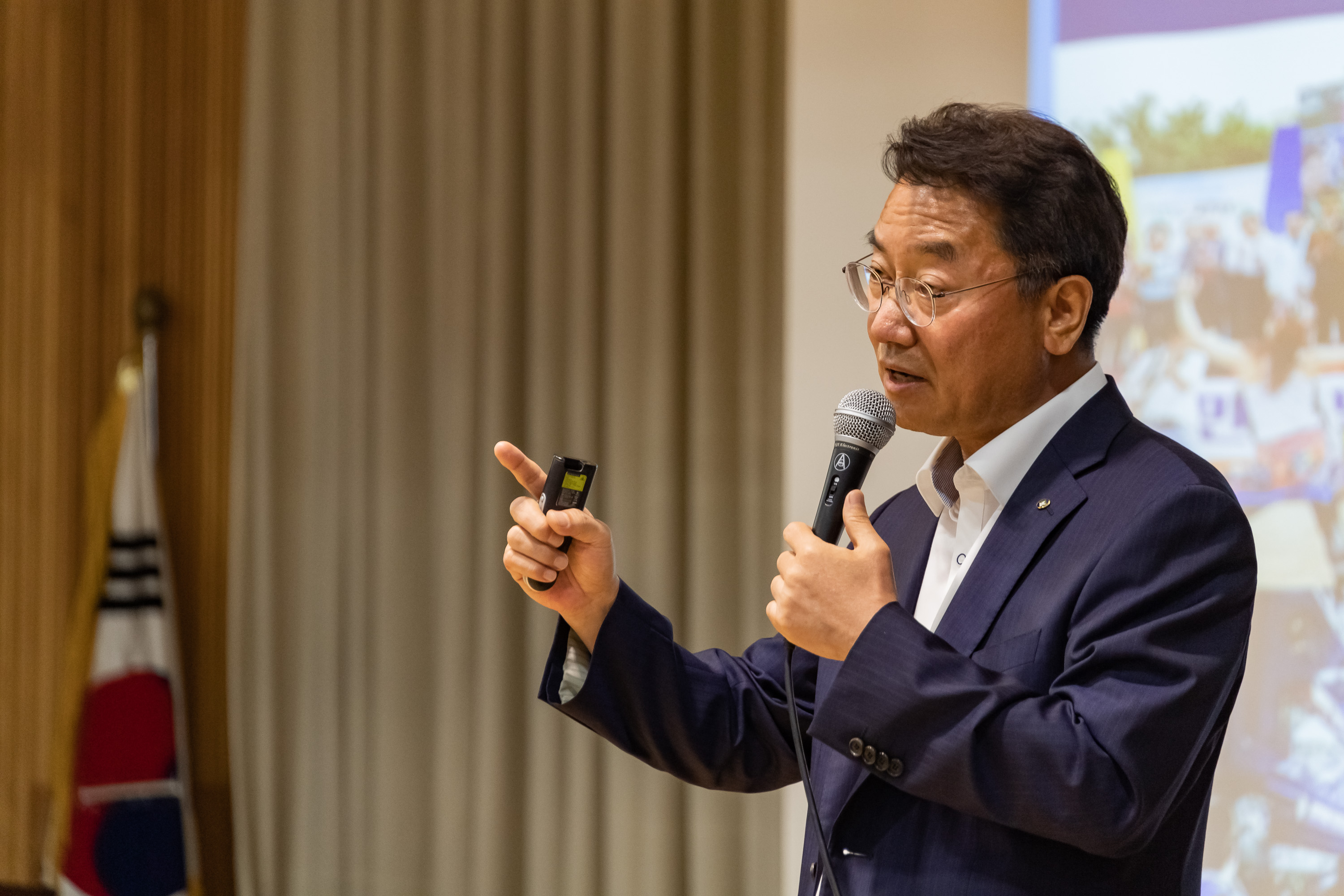 20190701-취임 1주년 기념 『구청장에게 듣는다』  20190701-87332_S_161821.jpg