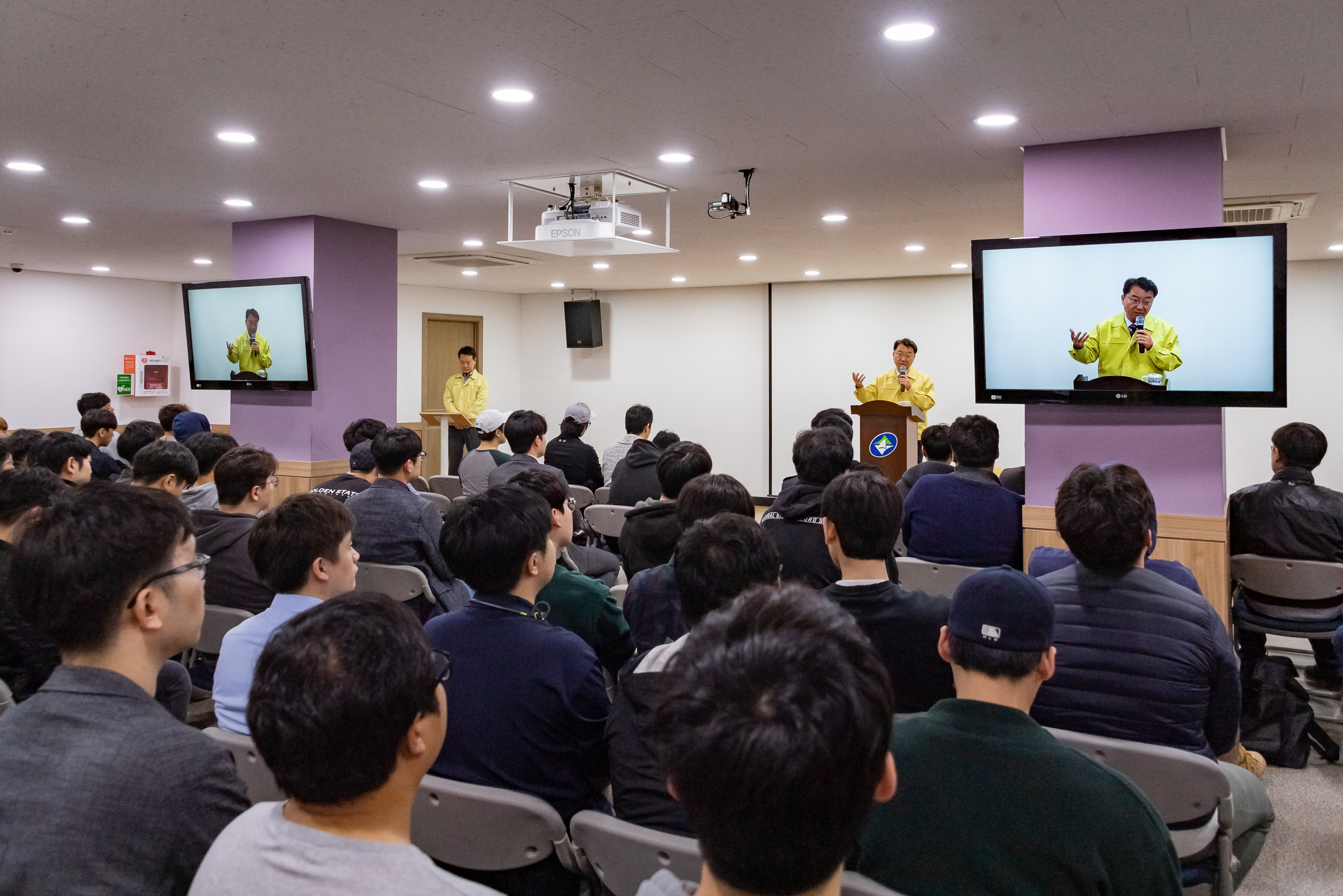 20190418-2019 신규편성 민방위교육(구의2동) 12_20190418-21637_S_180023.jpg