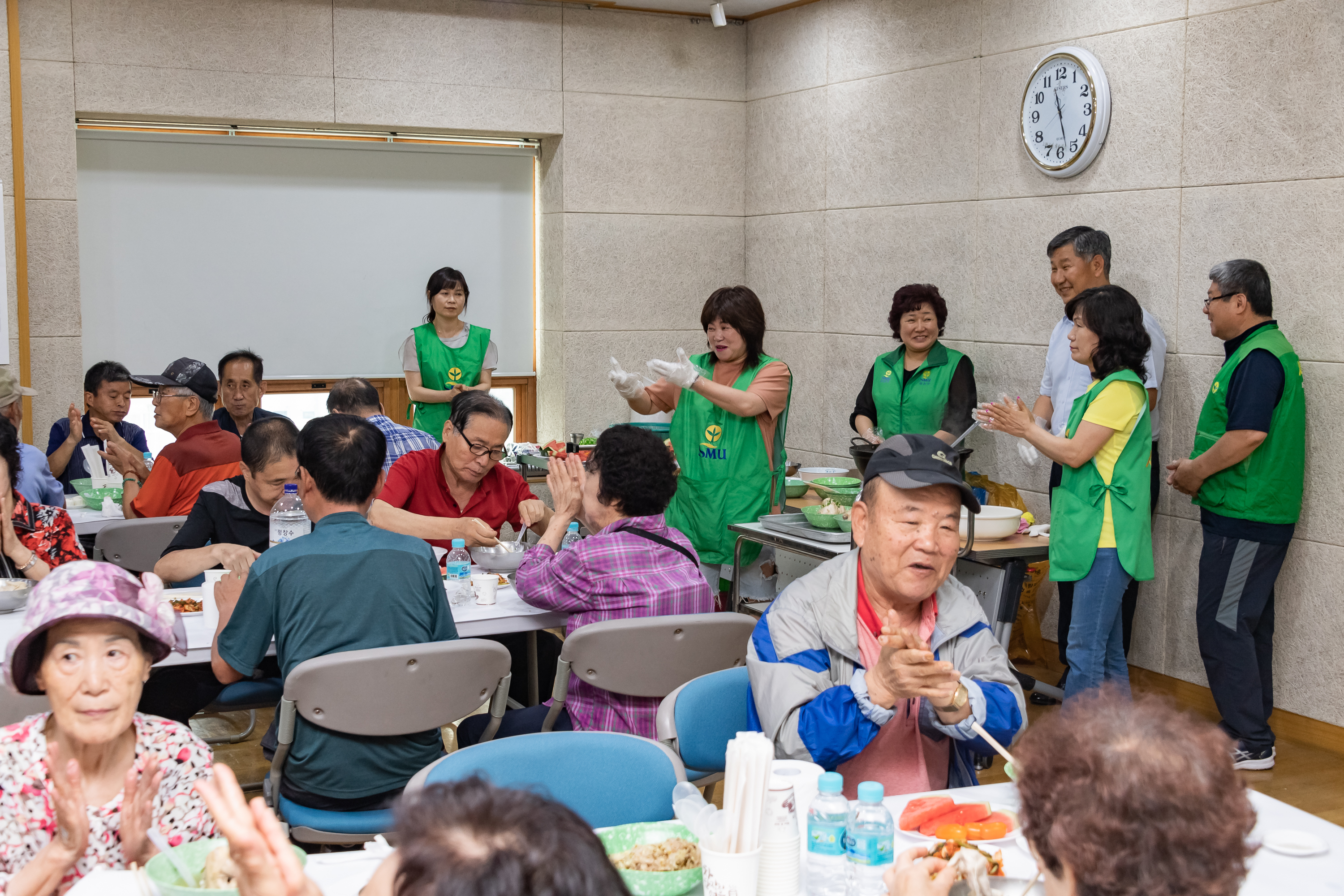 20190626-건강한 여름나기 삼계탕 나눔행사 20190626-84853_S_195223.jpg