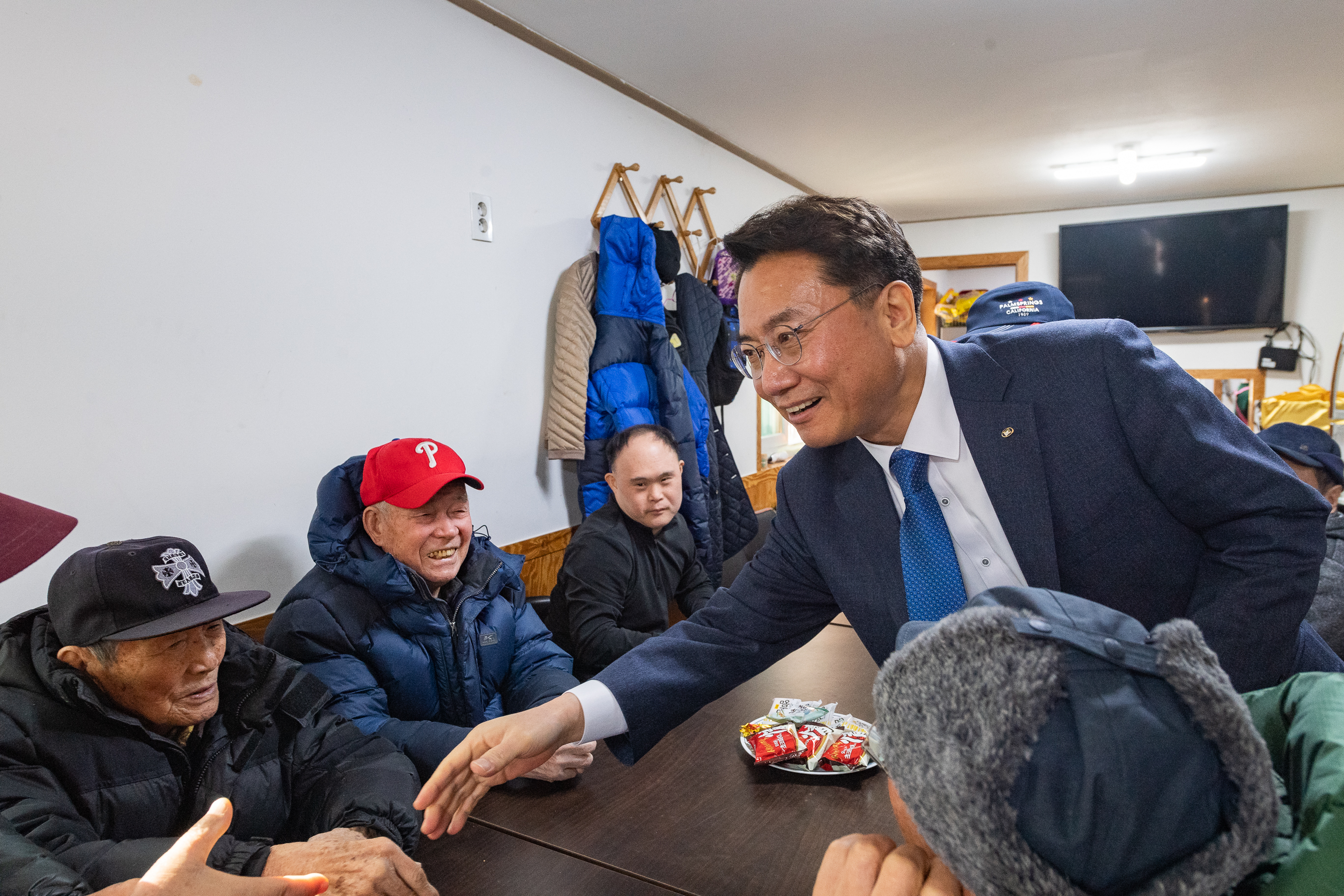 20190129-설맞이 사회복지시설 위문-한국교통장애인협회 ND5_8322_S.jpg