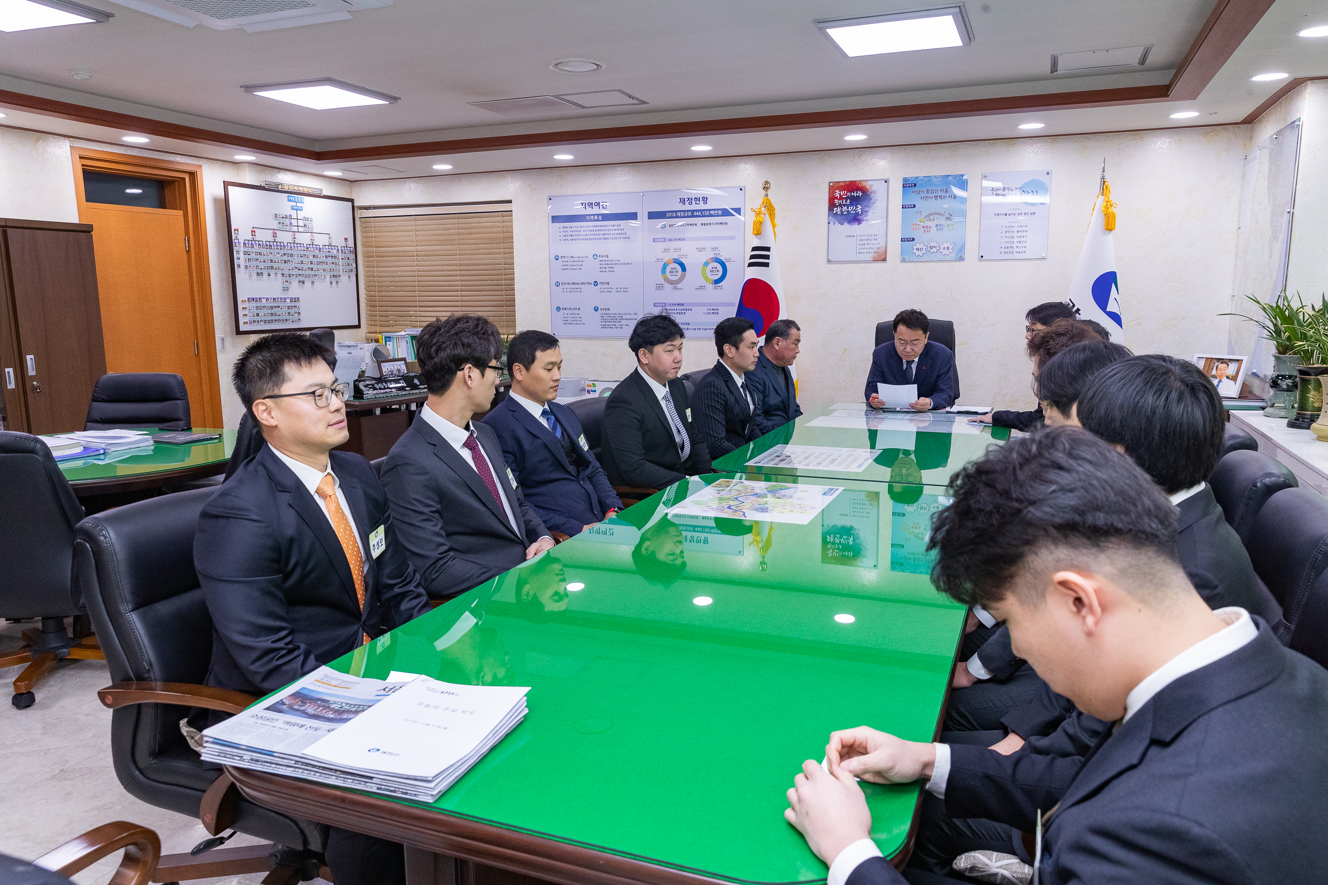 20181231-환경미화원 임명장 수여식 IB1_3847_S.jpg