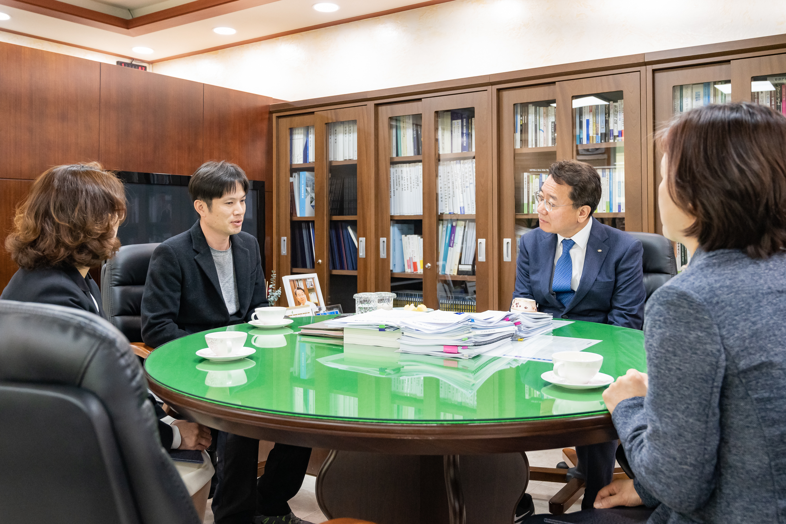 20190429-근로자의날 모범공무직 표창 수여 20190429-27241_S_133906.jpg