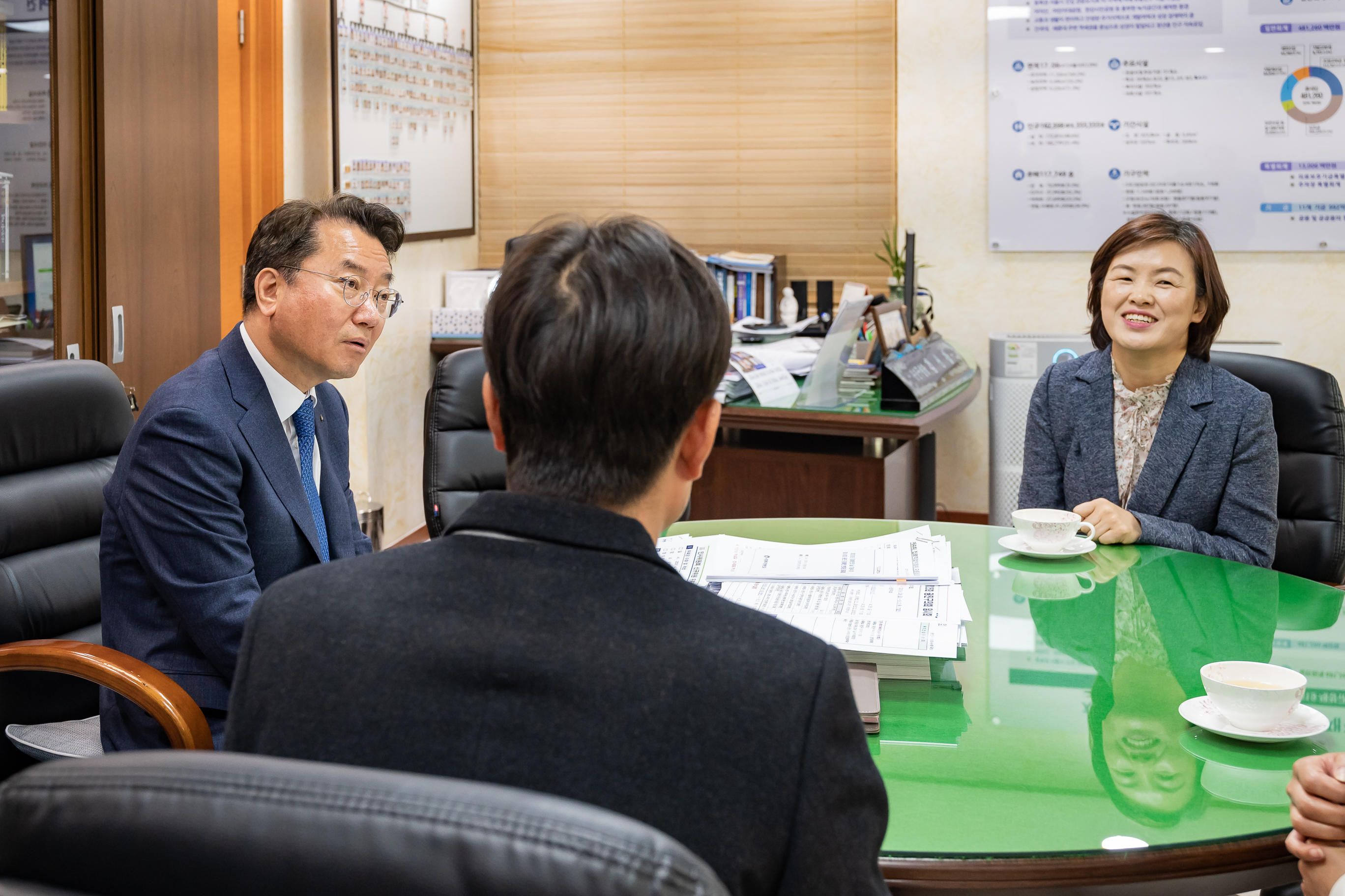 20190429-근로자의날 모범공무직 표창 수여 20190429-27271_S_133907.jpg