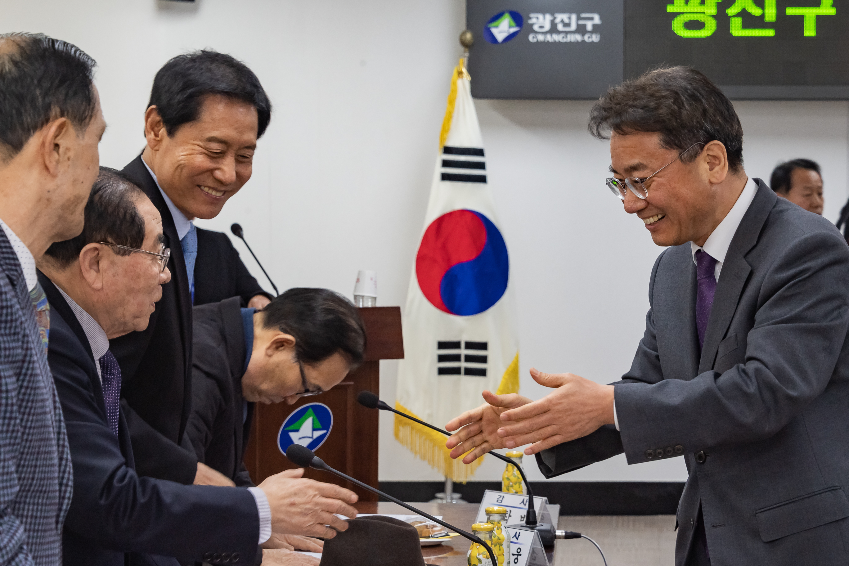 20190228-광진구 장학위원회 정기회의 20190228_01192_S_194549.jpg