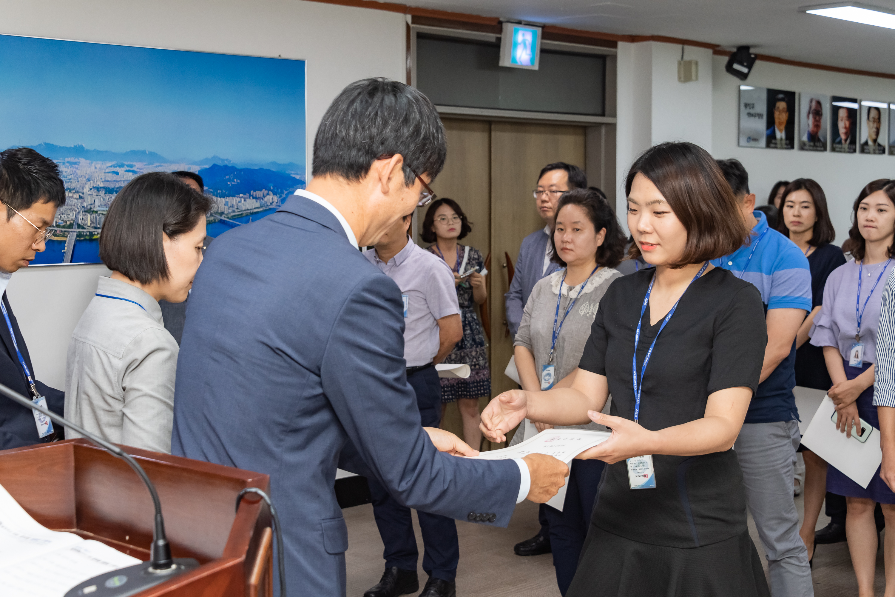 20190626-2019년 하반기 정기인사 발령장 수여식 20190626-85224_S_195743.jpg