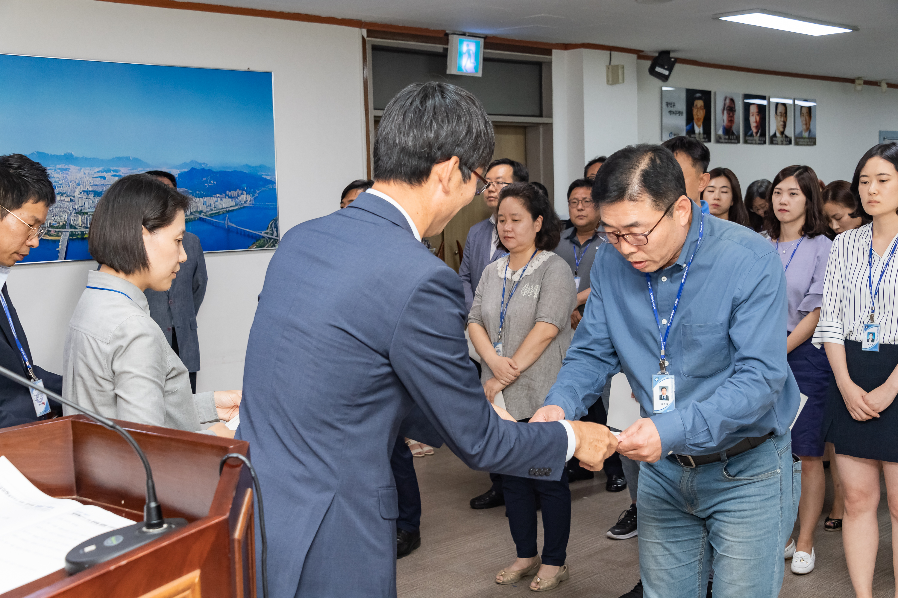 20190626-2019년 하반기 정기인사 발령장 수여식 20190626-85251_S_195746.jpg