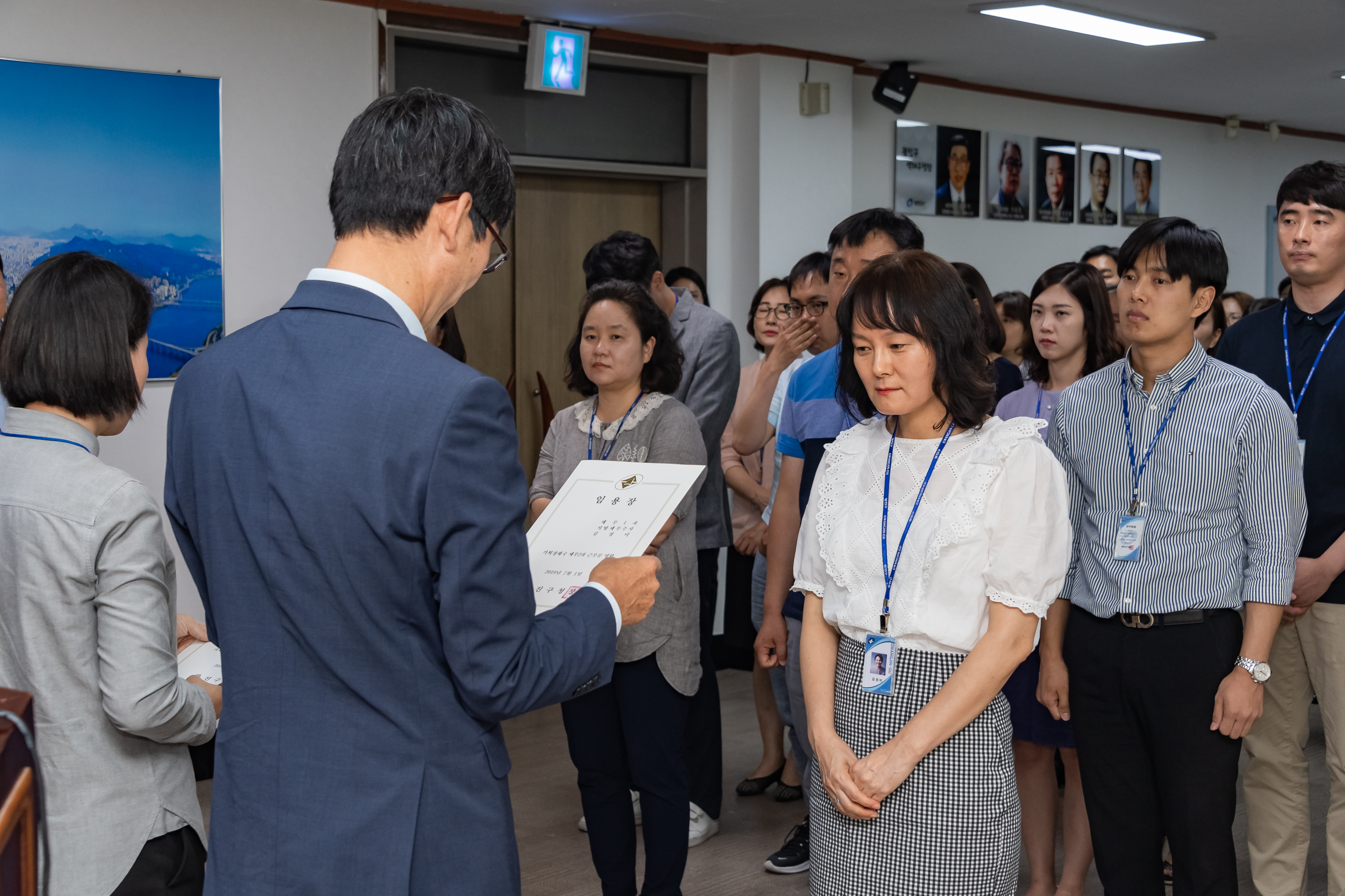 20190626-2019년 하반기 정기인사 발령장 수여식 20190626-84963_S_195700.jpg