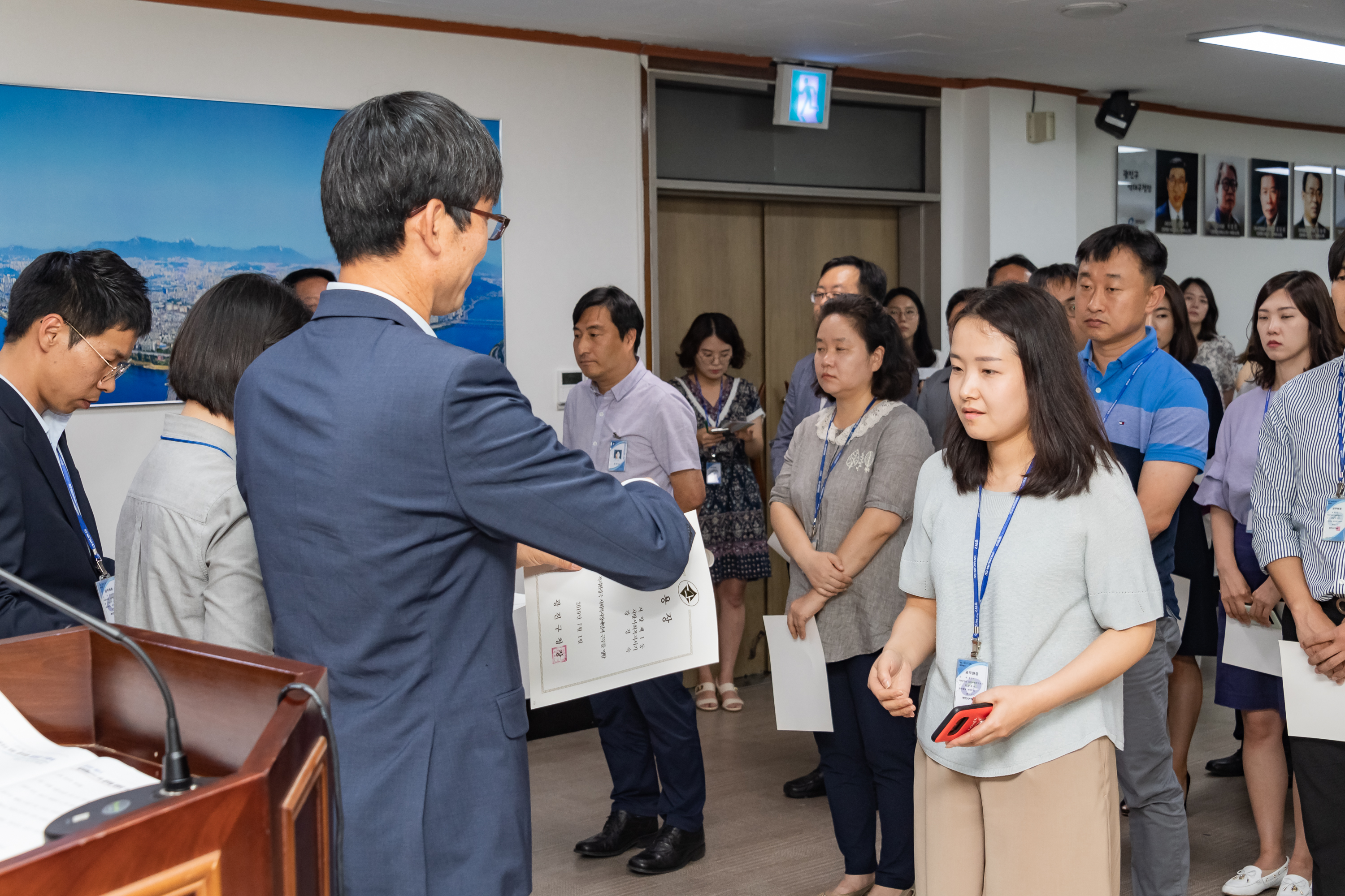 20190626-2019년 하반기 정기인사 발령장 수여식 20190626-85400_S_195806.jpg