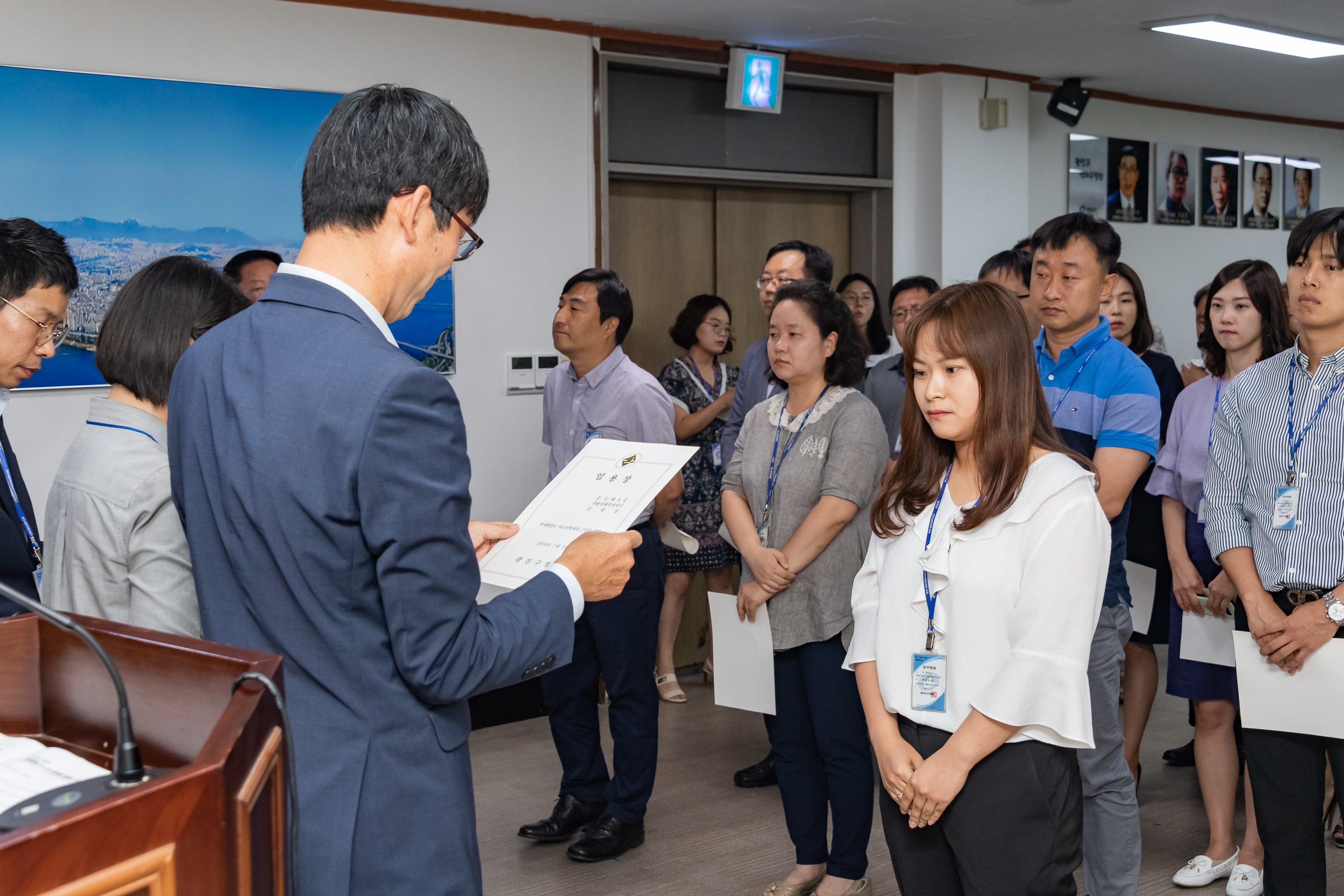 20190626-2019년 하반기 정기인사 발령장 수여식 20190626-85420_S_195808.jpg