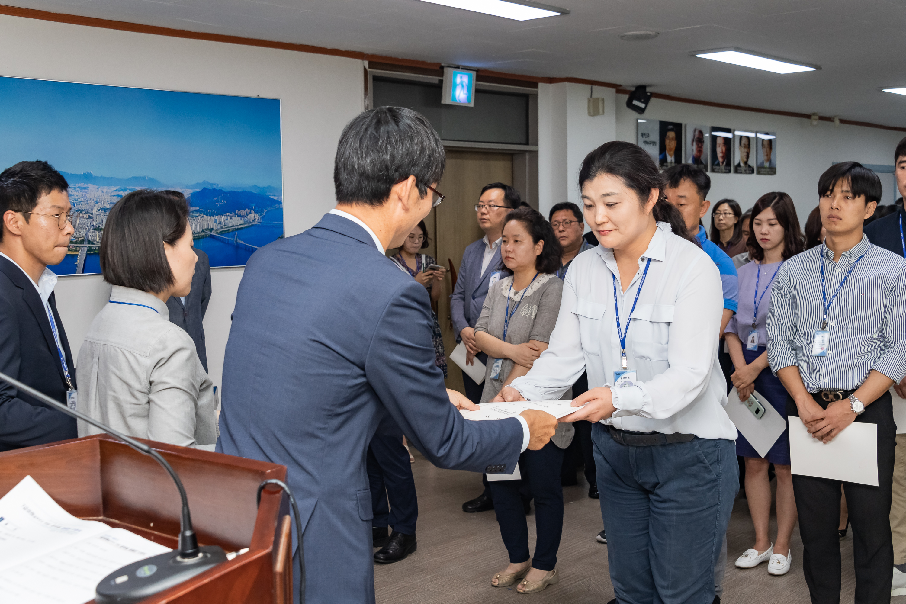 20190626-2019년 하반기 정기인사 발령장 수여식 20190626-85458_S_195813.jpg