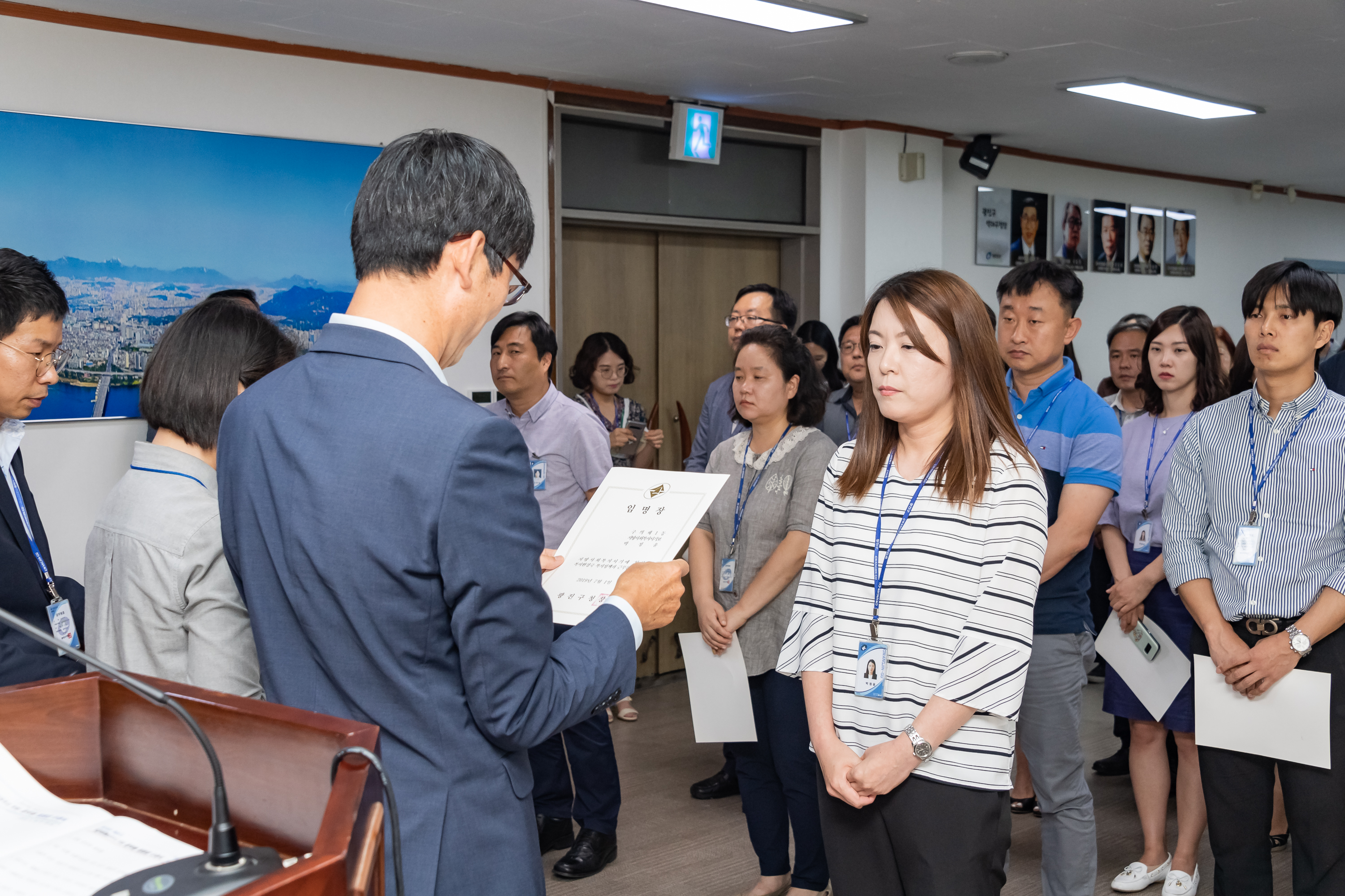 20190626-2019년 하반기 정기인사 발령장 수여식 20190626-85474_S_195815.jpg