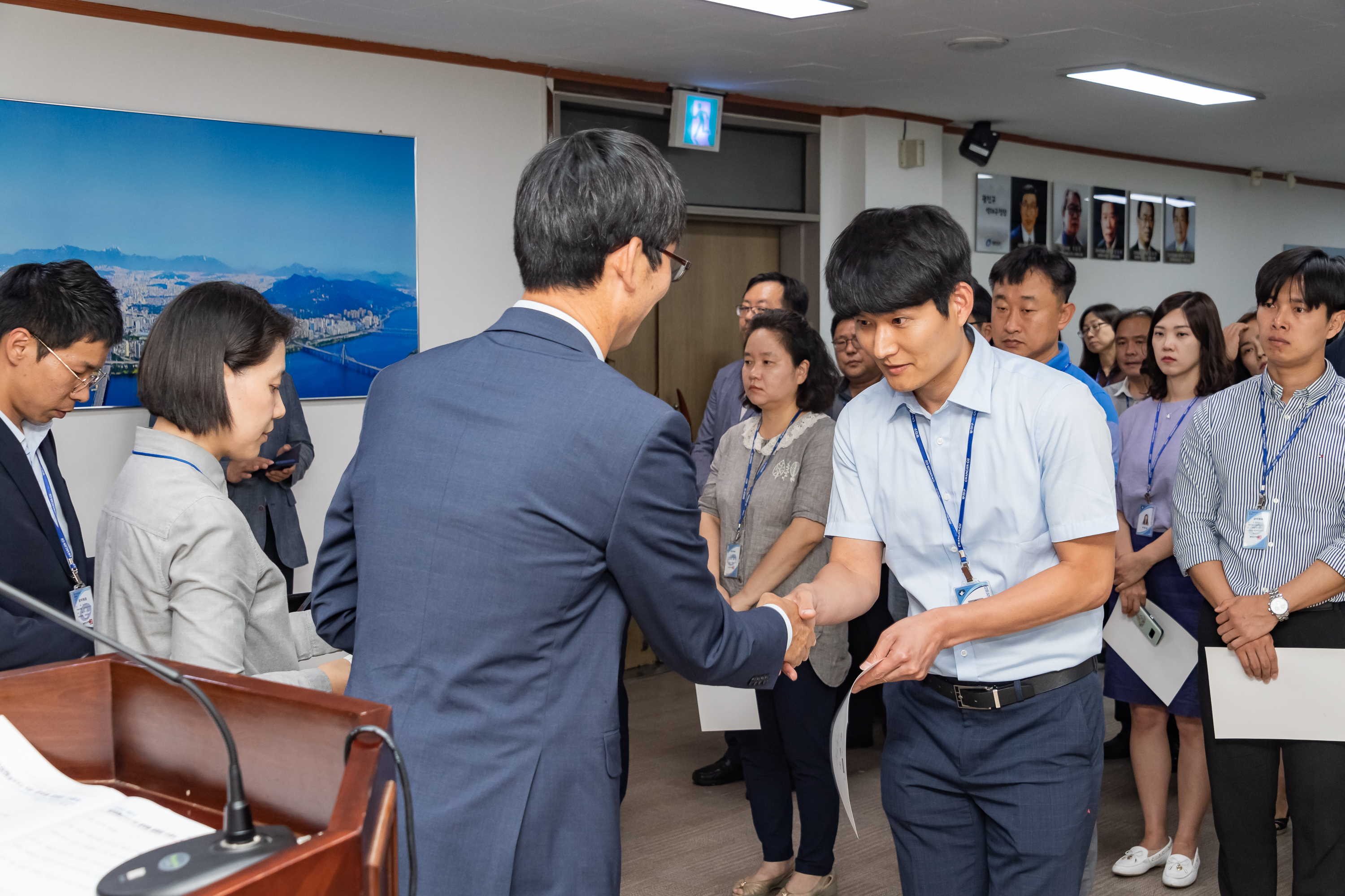 20190626-2019년 하반기 정기인사 발령장 수여식 20190626-85495_S_195818.jpg