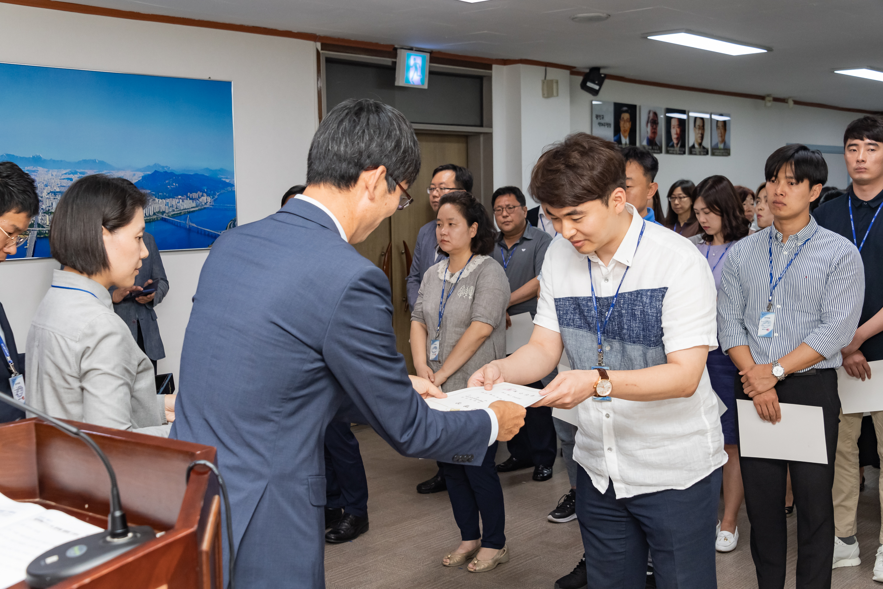 20190626-2019년 하반기 정기인사 발령장 수여식 20190626-85500_S_195819.jpg