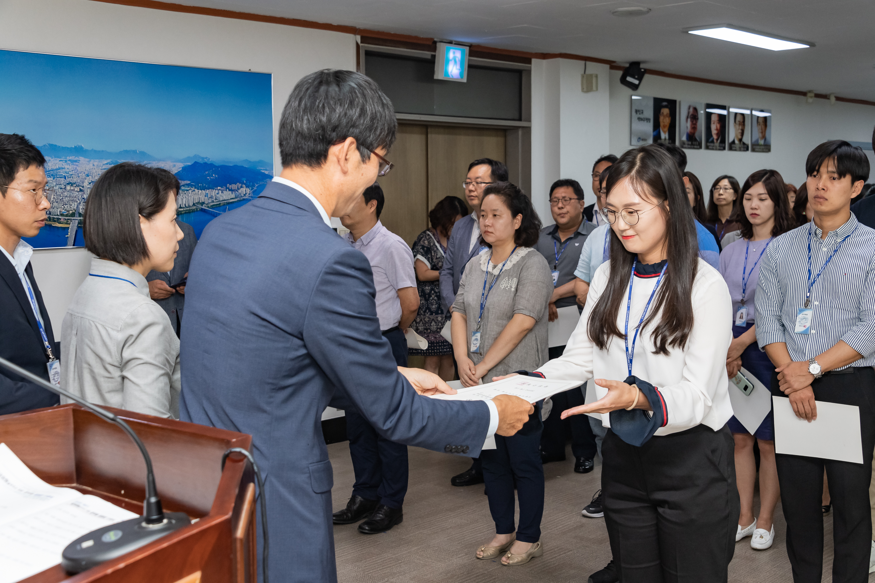 20190626-2019년 하반기 정기인사 발령장 수여식 20190626-85505_S_195820.jpg