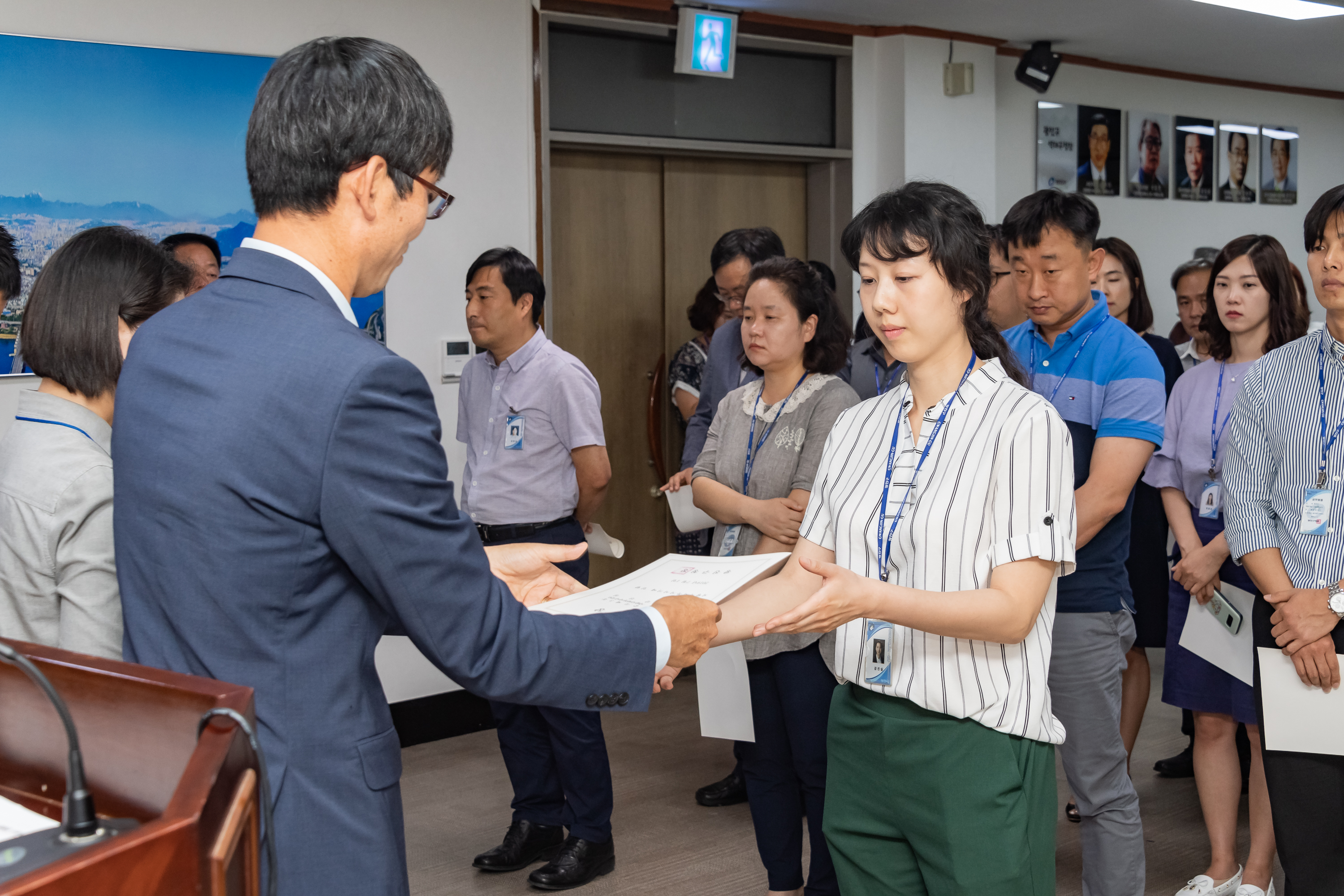 20190626-2019년 하반기 정기인사 발령장 수여식 20190626-85523_S_195821.jpg