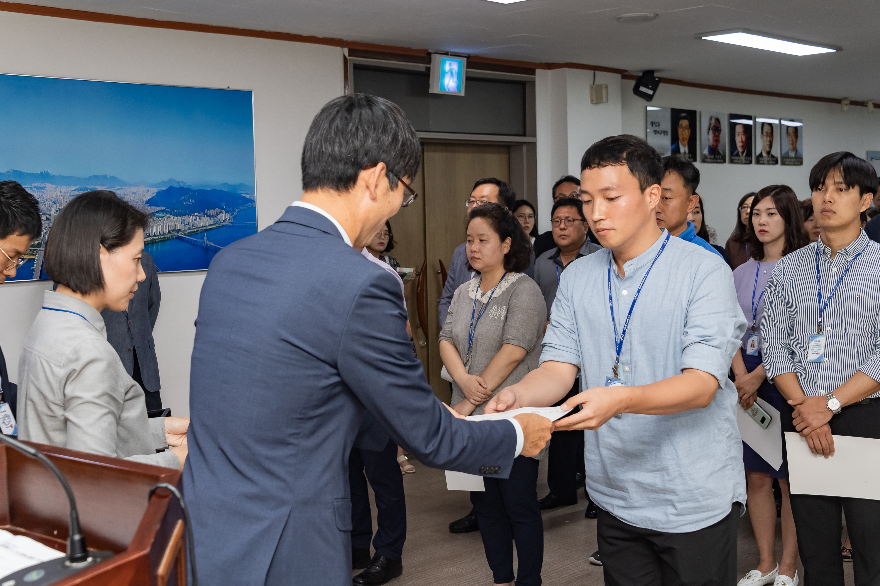 20190626-2019년 하반기 정기인사 발령장 수여식 20190626-85544_S_195825.jpg