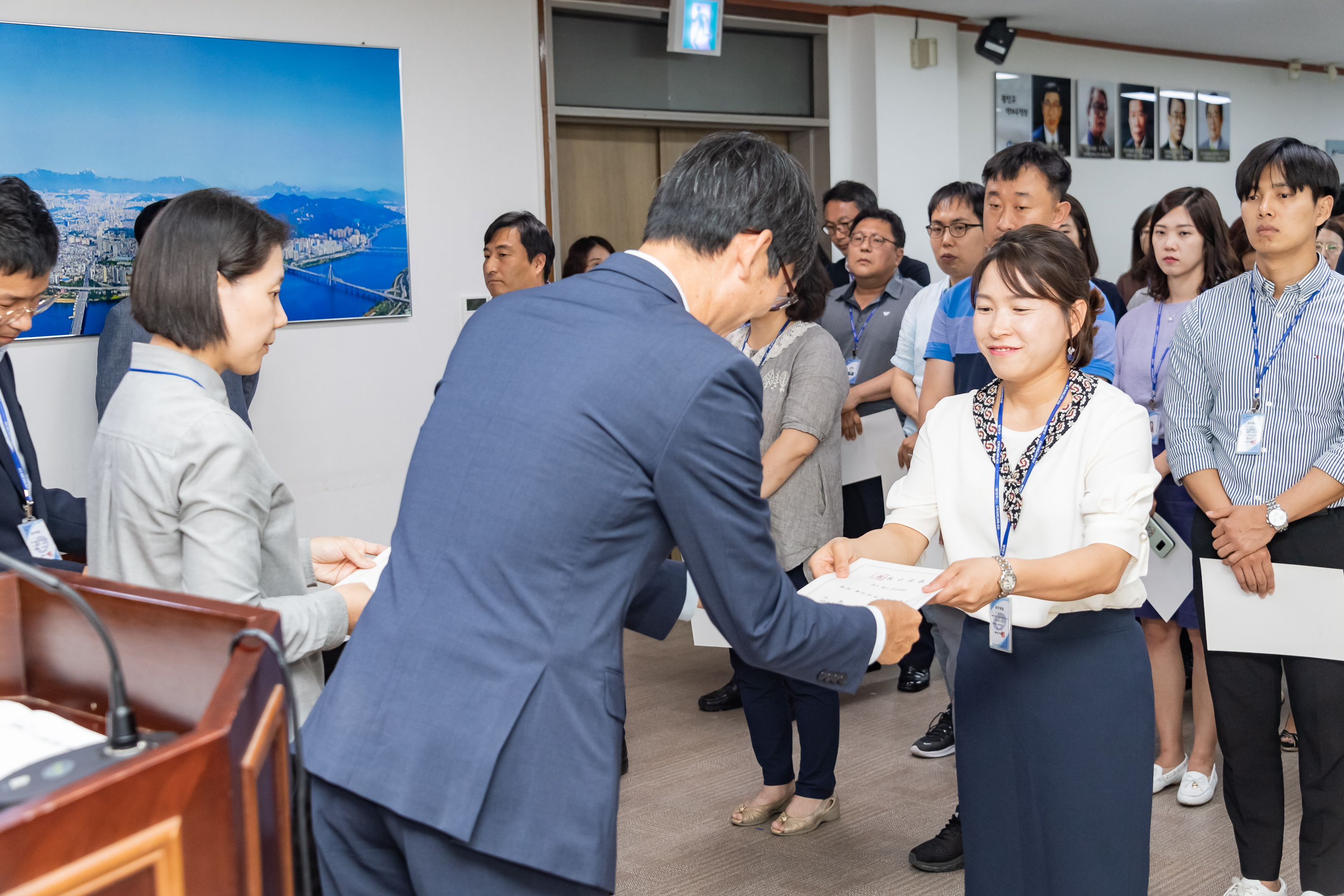 20190626-2019년 하반기 정기인사 발령장 수여식 20190626-85567_S_195827.jpg