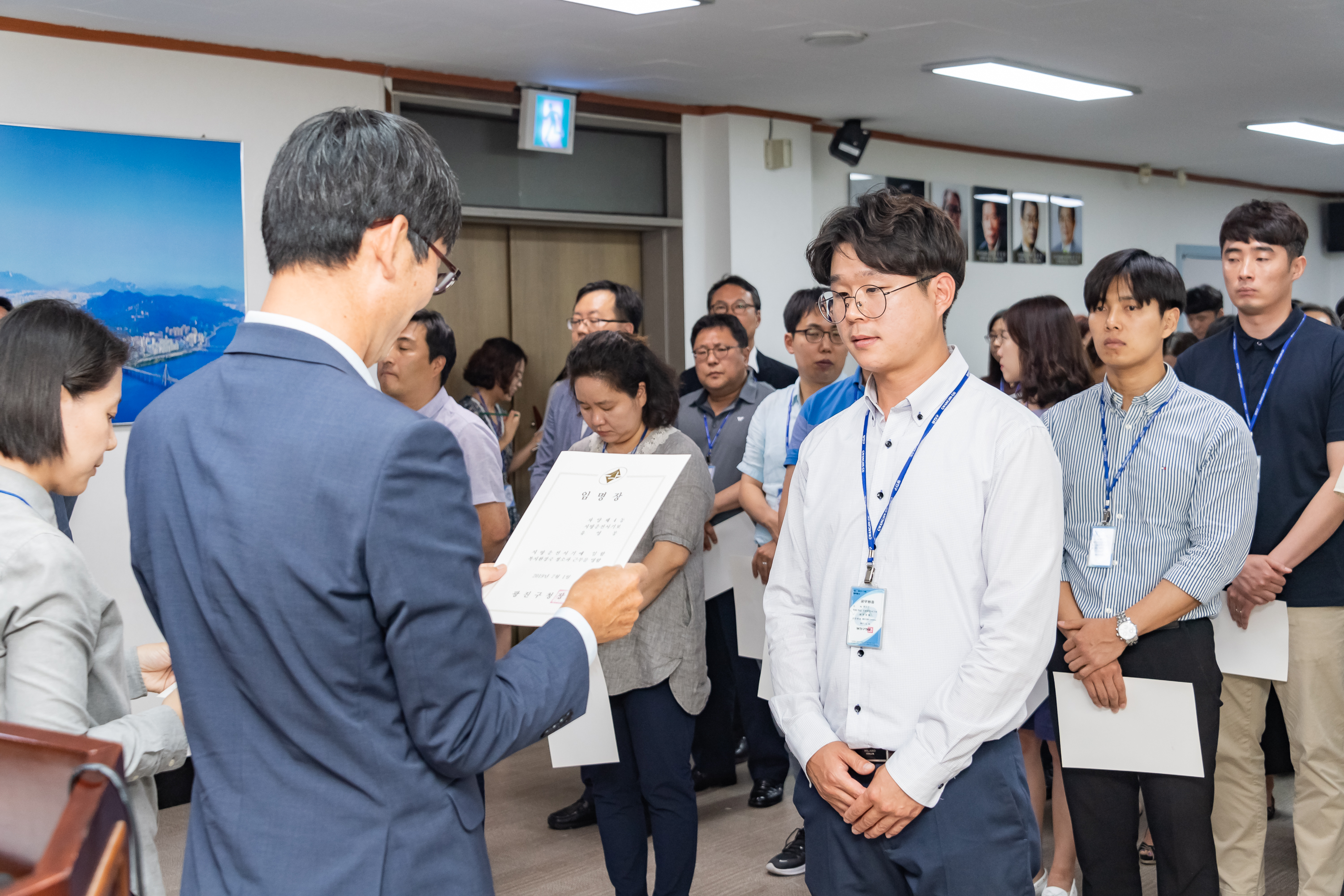 20190626-2019년 하반기 정기인사 발령장 수여식 20190626-85586_S_195829.jpg