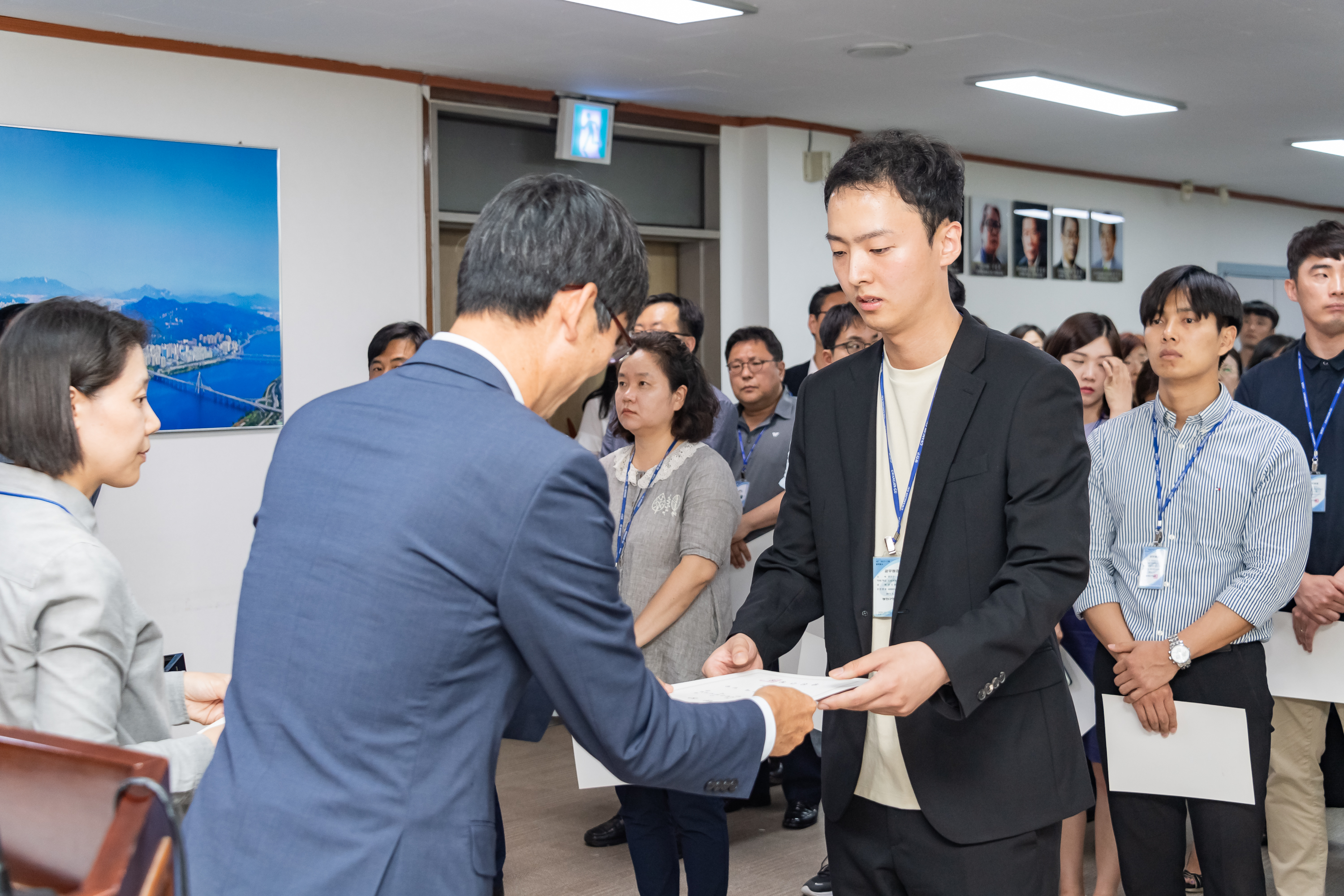 20190626-2019년 하반기 정기인사 발령장 수여식 20190626-85596_S_195831.jpg