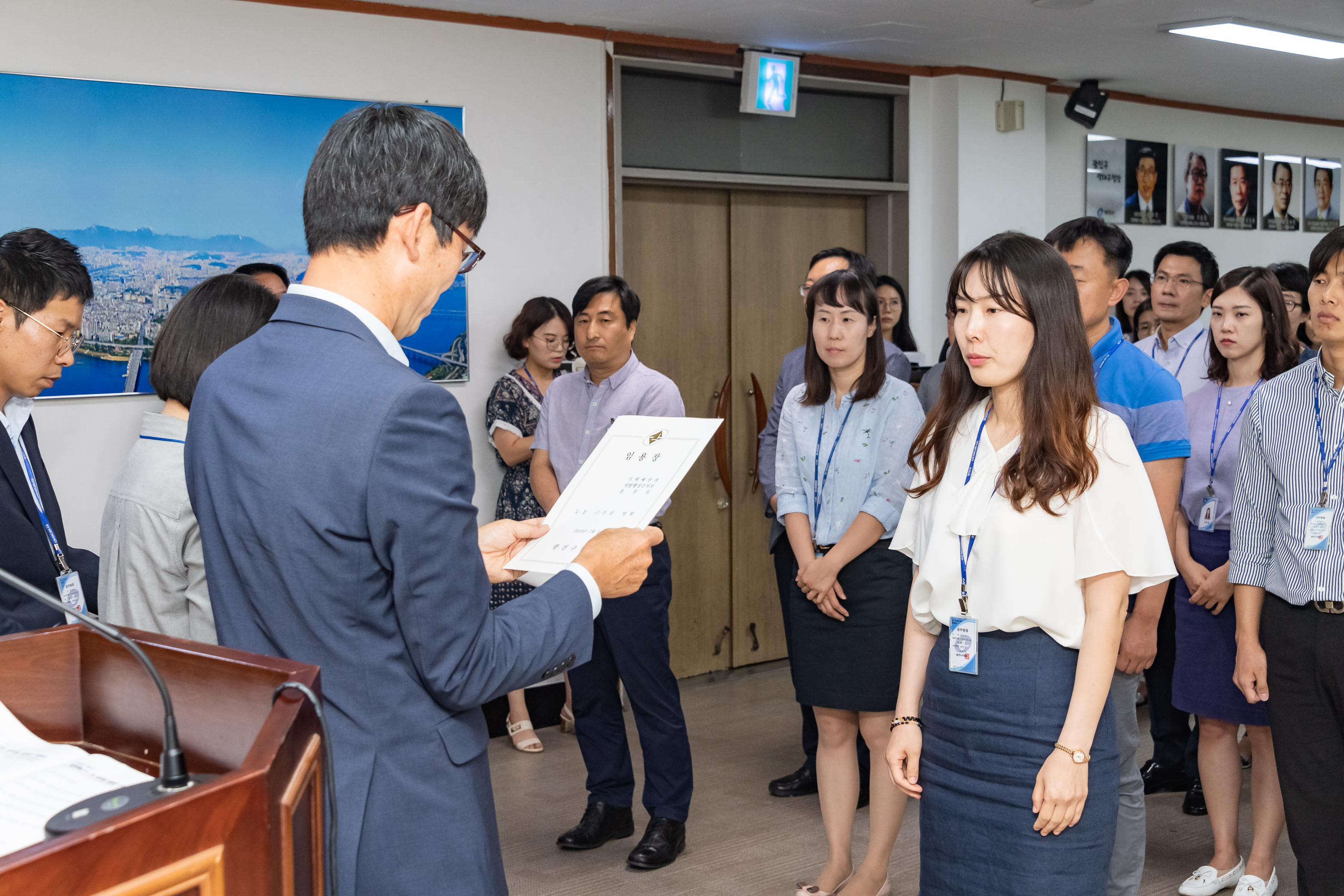 20190626-2019년 하반기 정기인사 발령장 수여식 20190626-85079_S_195716.jpg