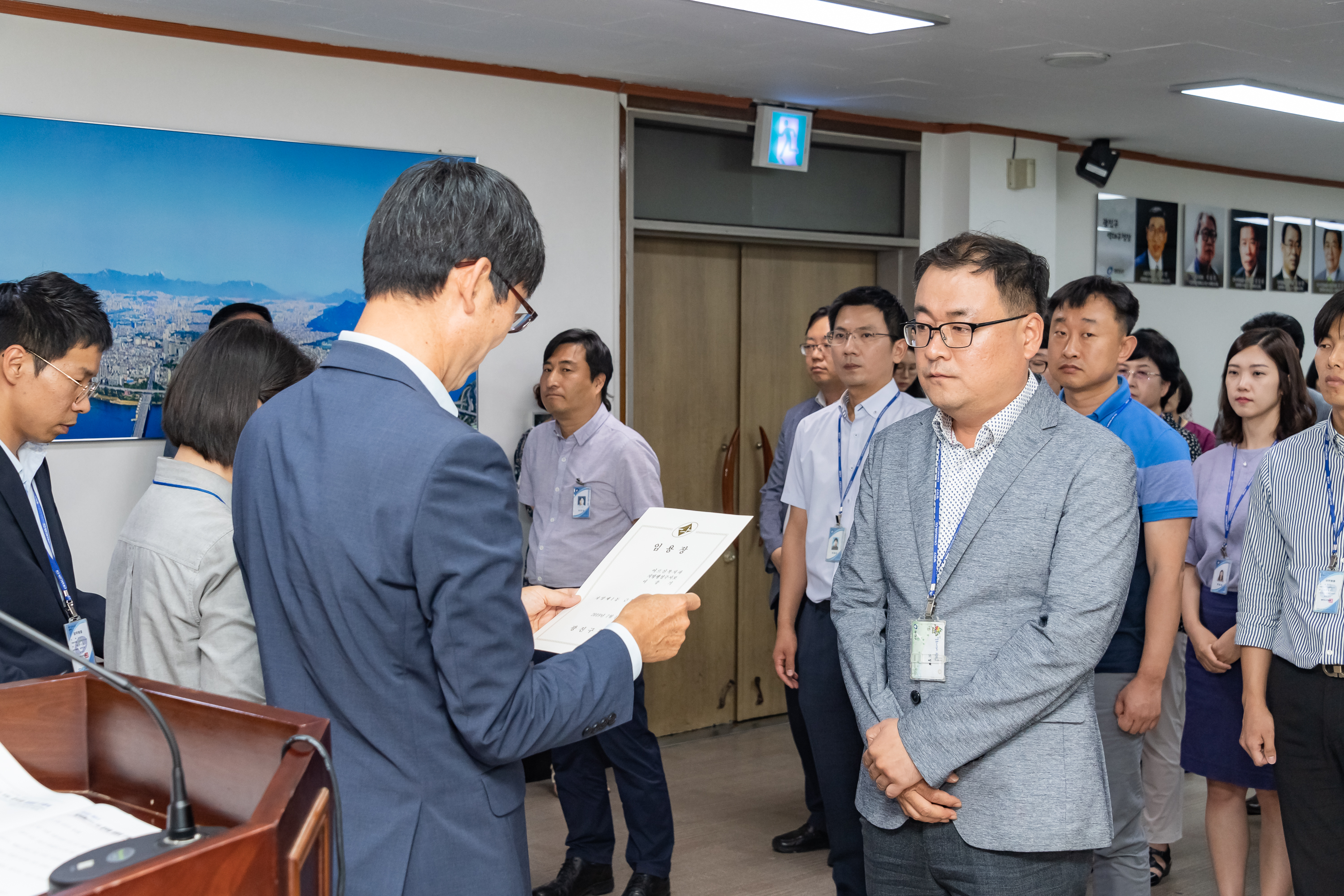 20190626-2019년 하반기 정기인사 발령장 수여식 20190626-85090_S_195717.jpg