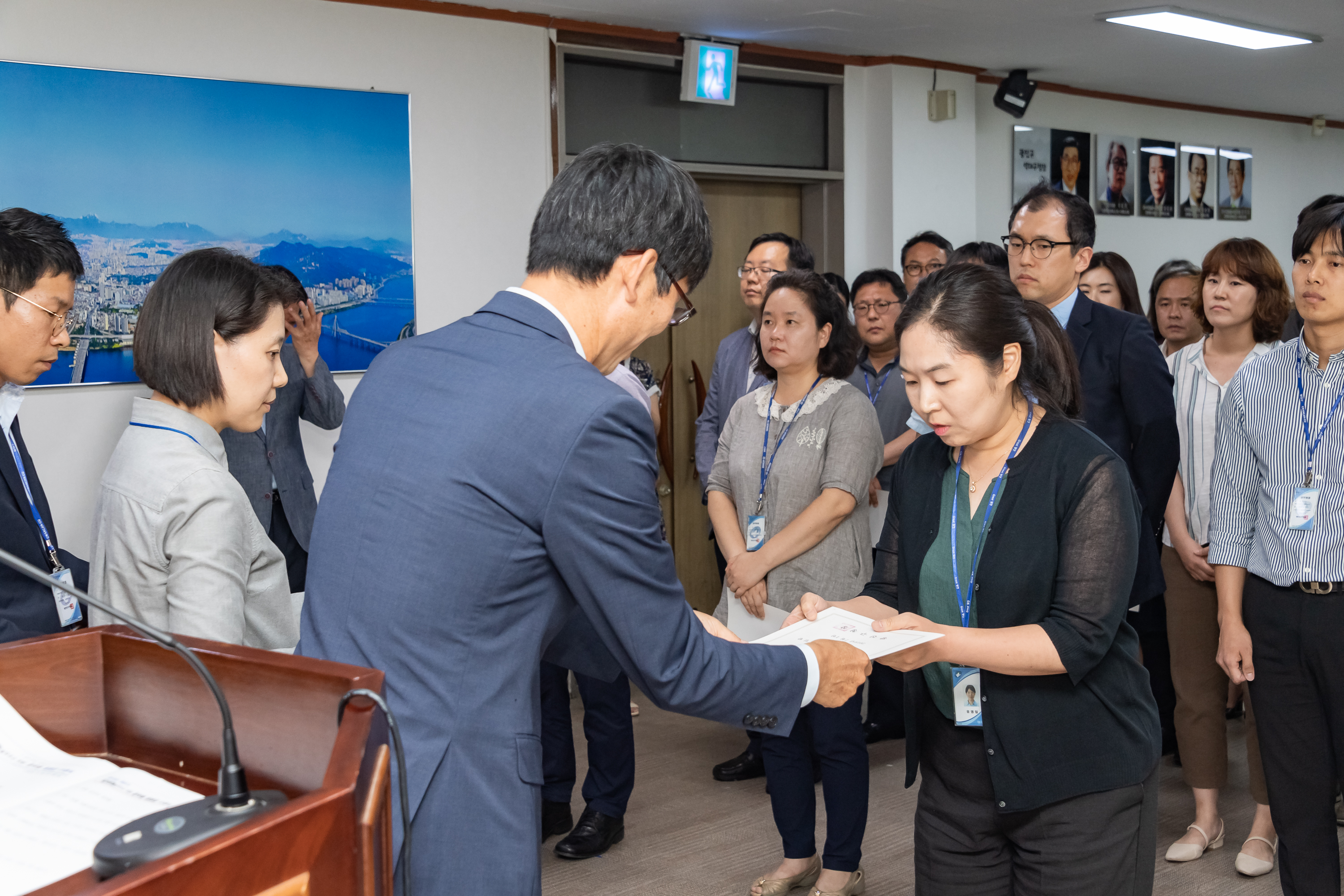 20190626-2019년 하반기 정기인사 발령장 수여식 20190626-85181_S_195738.jpg