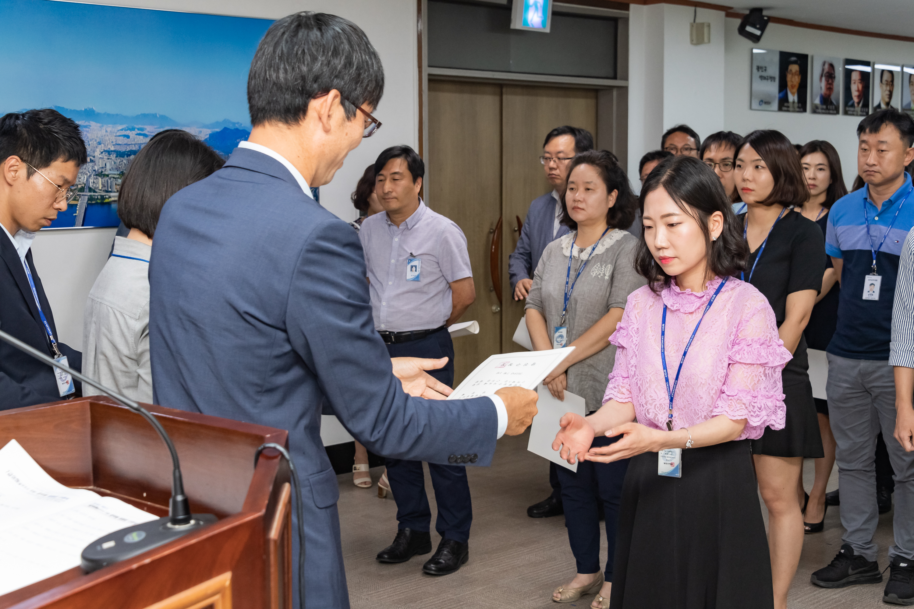 20190626-2019년 하반기 정기인사 발령장 수여식 20190626-85219_S_195743.jpg