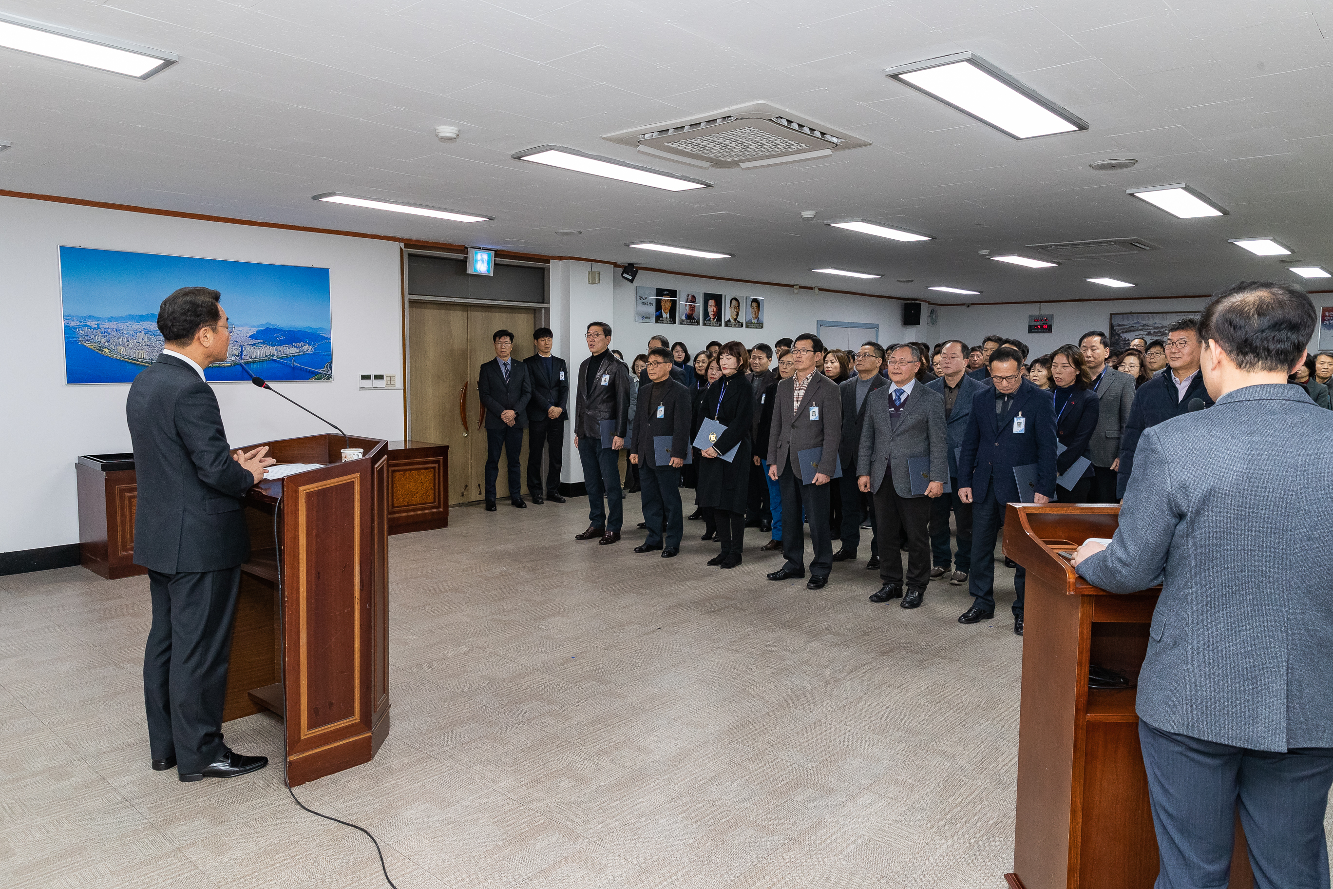 20190104-6급이상 공무원 보직임용 발령장 수여 IB1_7365_S.jpg