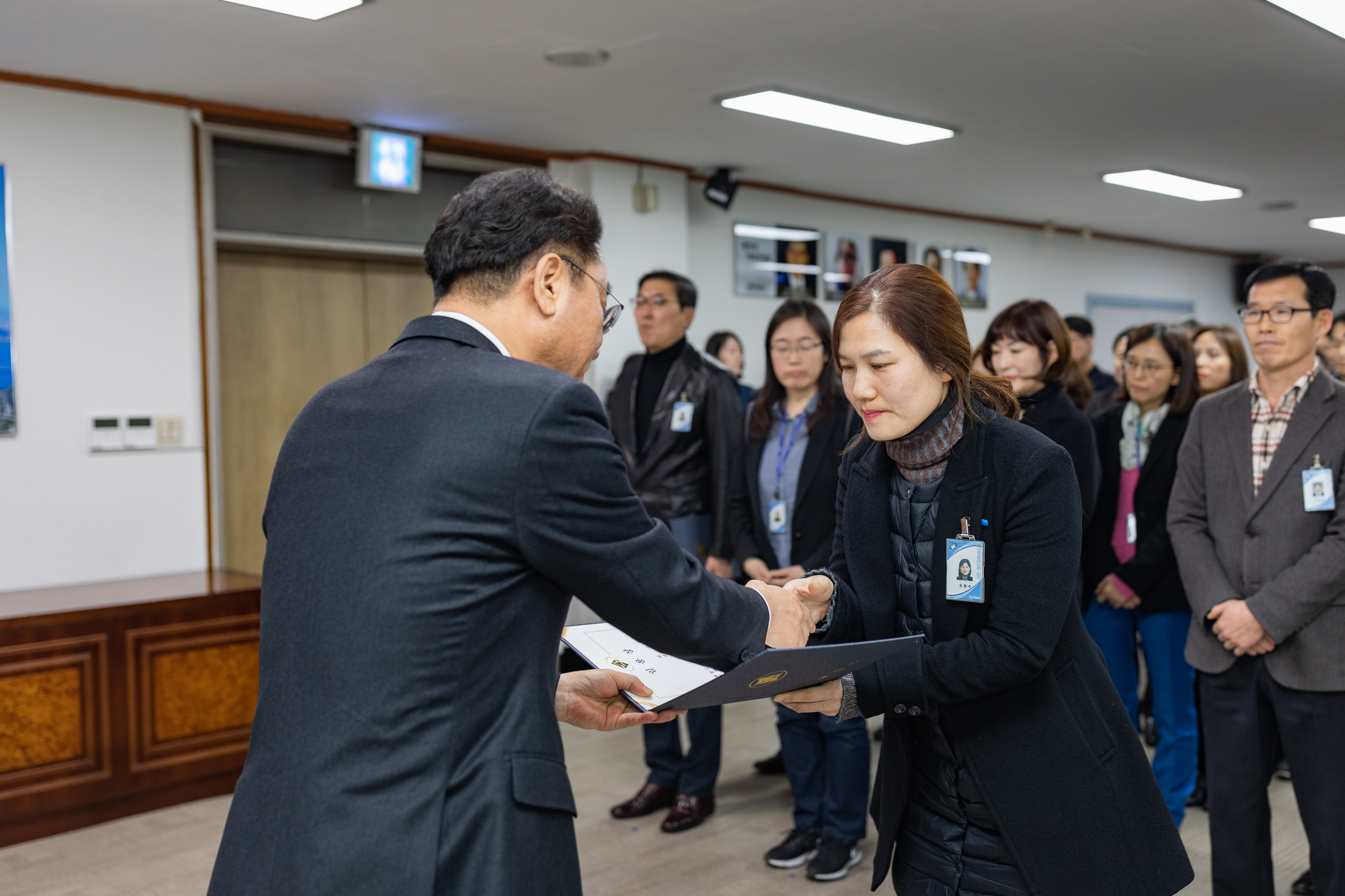 20190104-6급이상 공무원 보직임용 발령장 수여 IB5_9182_S.jpg