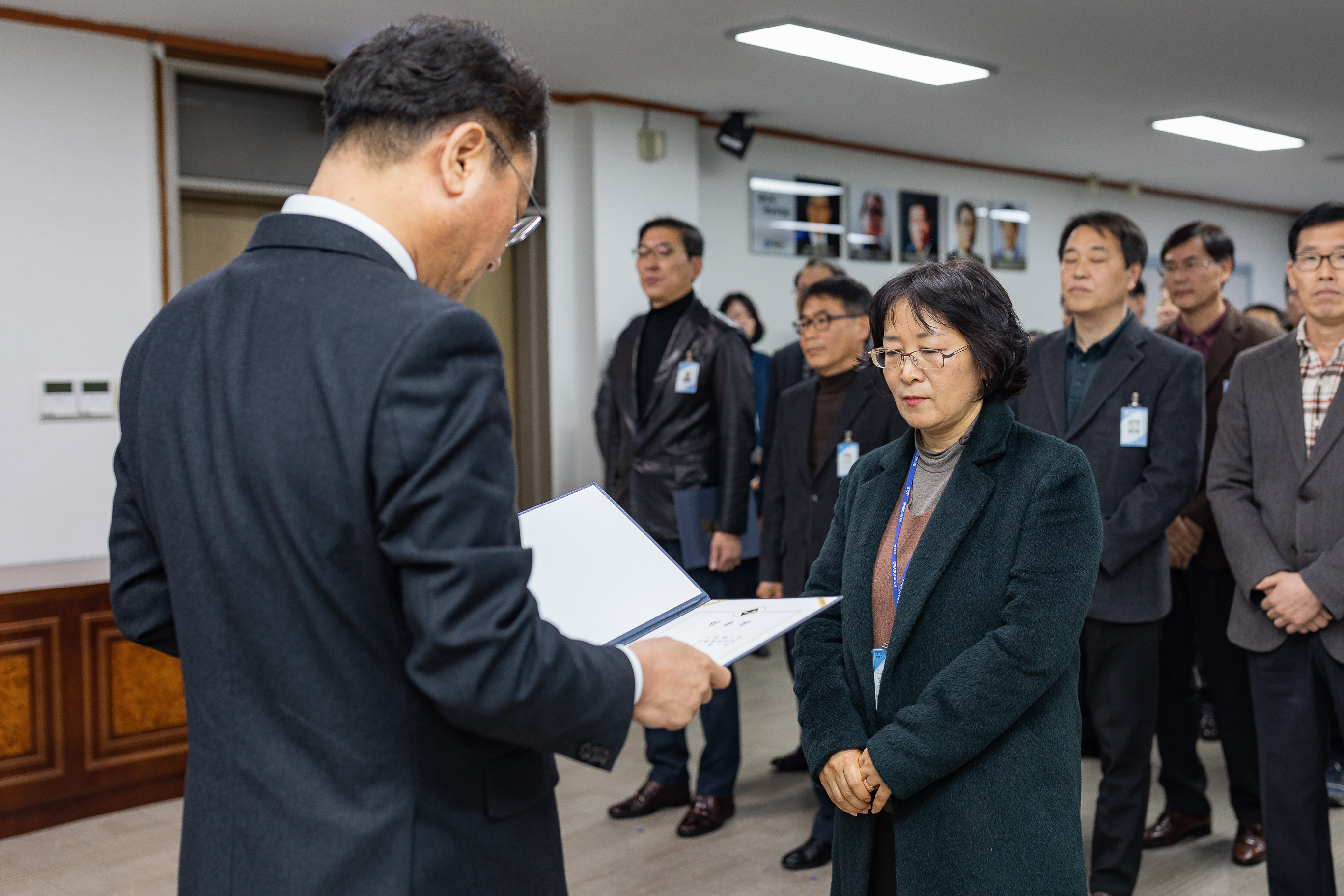 20190104-6급이상 공무원 보직임용 발령장 수여 IB5_9224_S.jpg