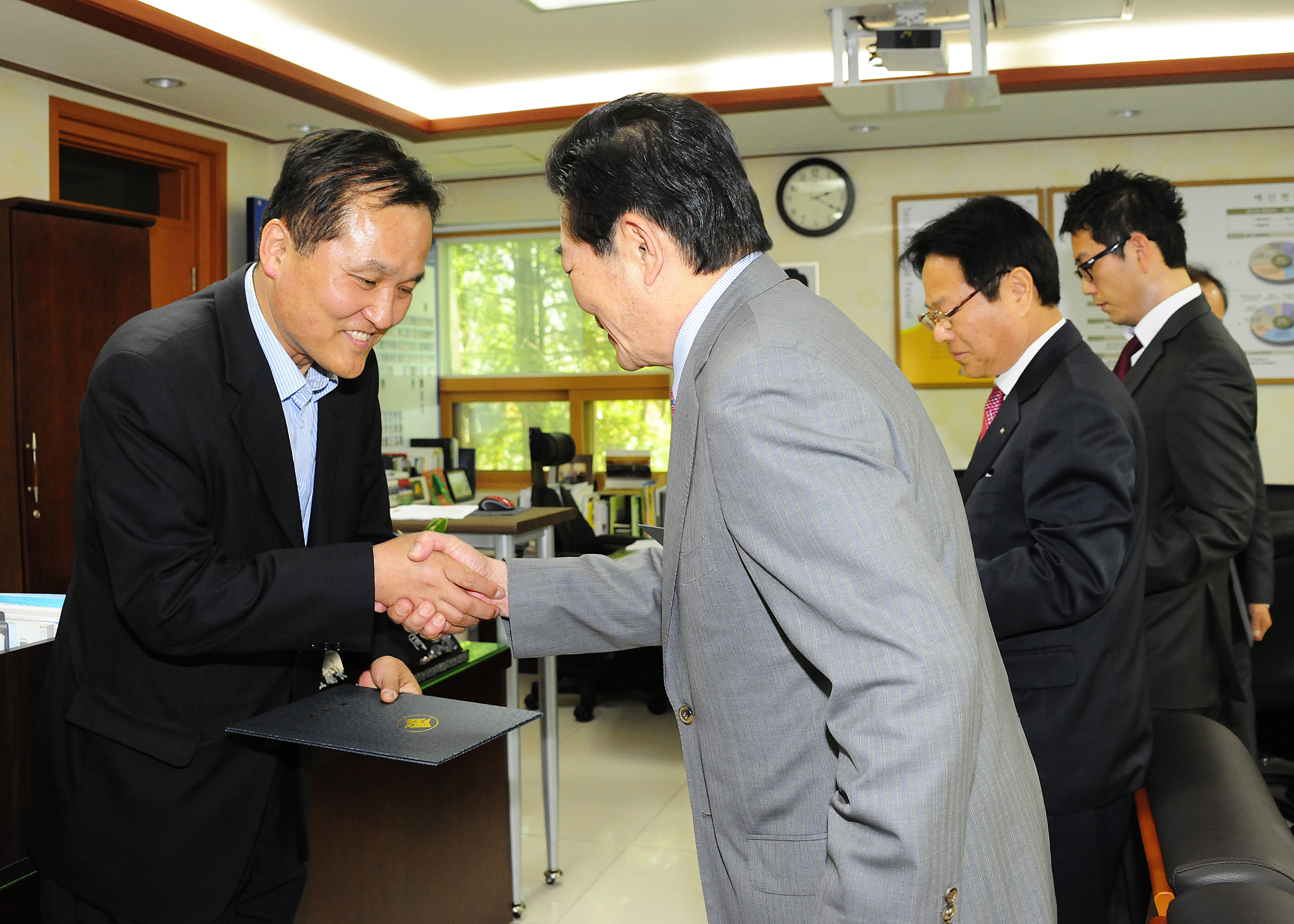 20120426-광진구 건축위원회 신규위원 위촉식 52706.JPG