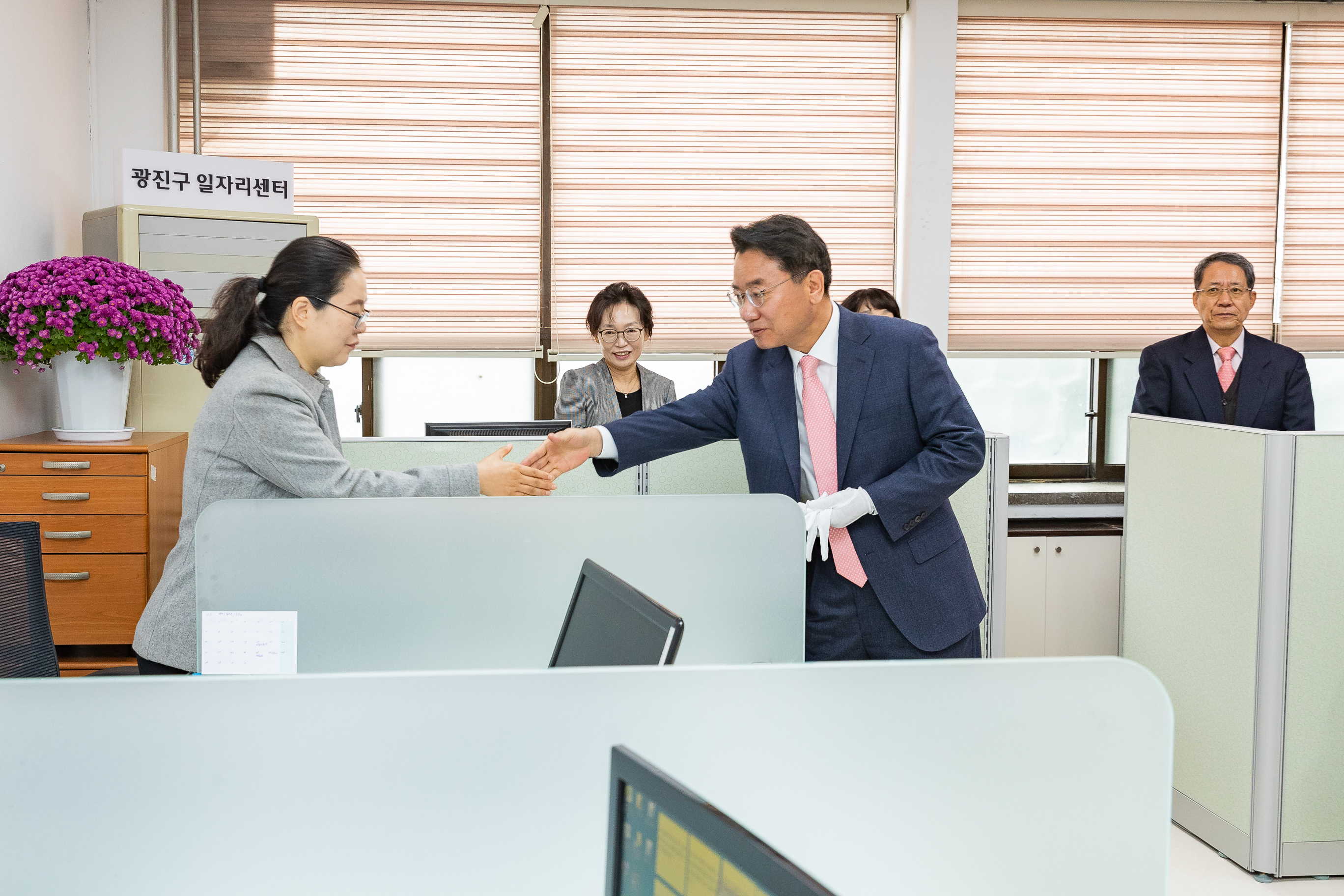 20181022-광진구 일자리센터 현판식 177827.jpg