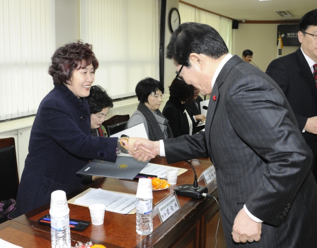 20140121-광진구 여성위원회 위촉장 수여 및 회의 95766.JPG