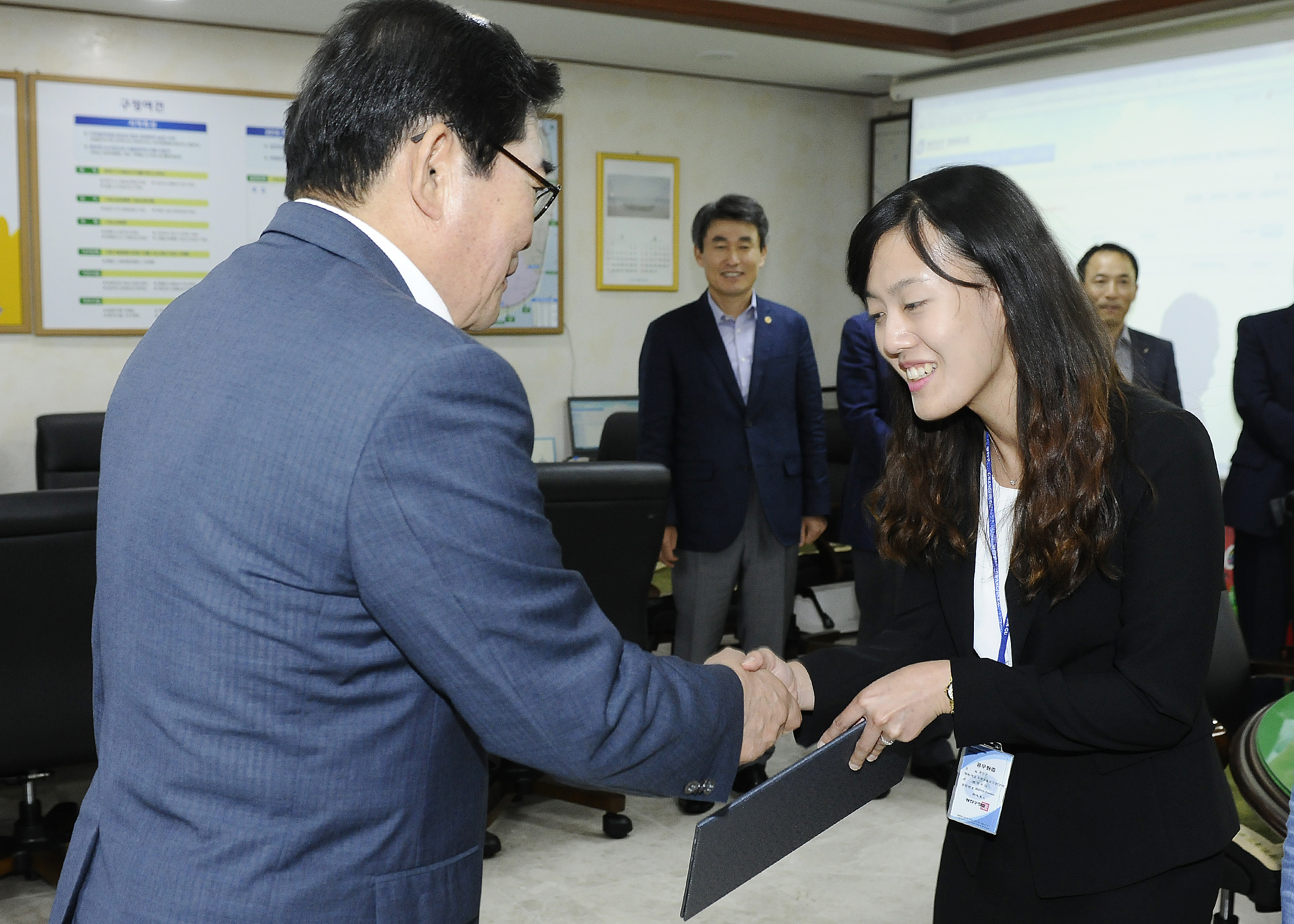 20160729-신규임용 발령장 수여 141205.JPG