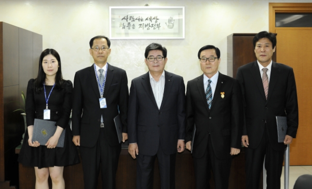 20130531-지방전임계약직공무원 신규임용 임명장 수여