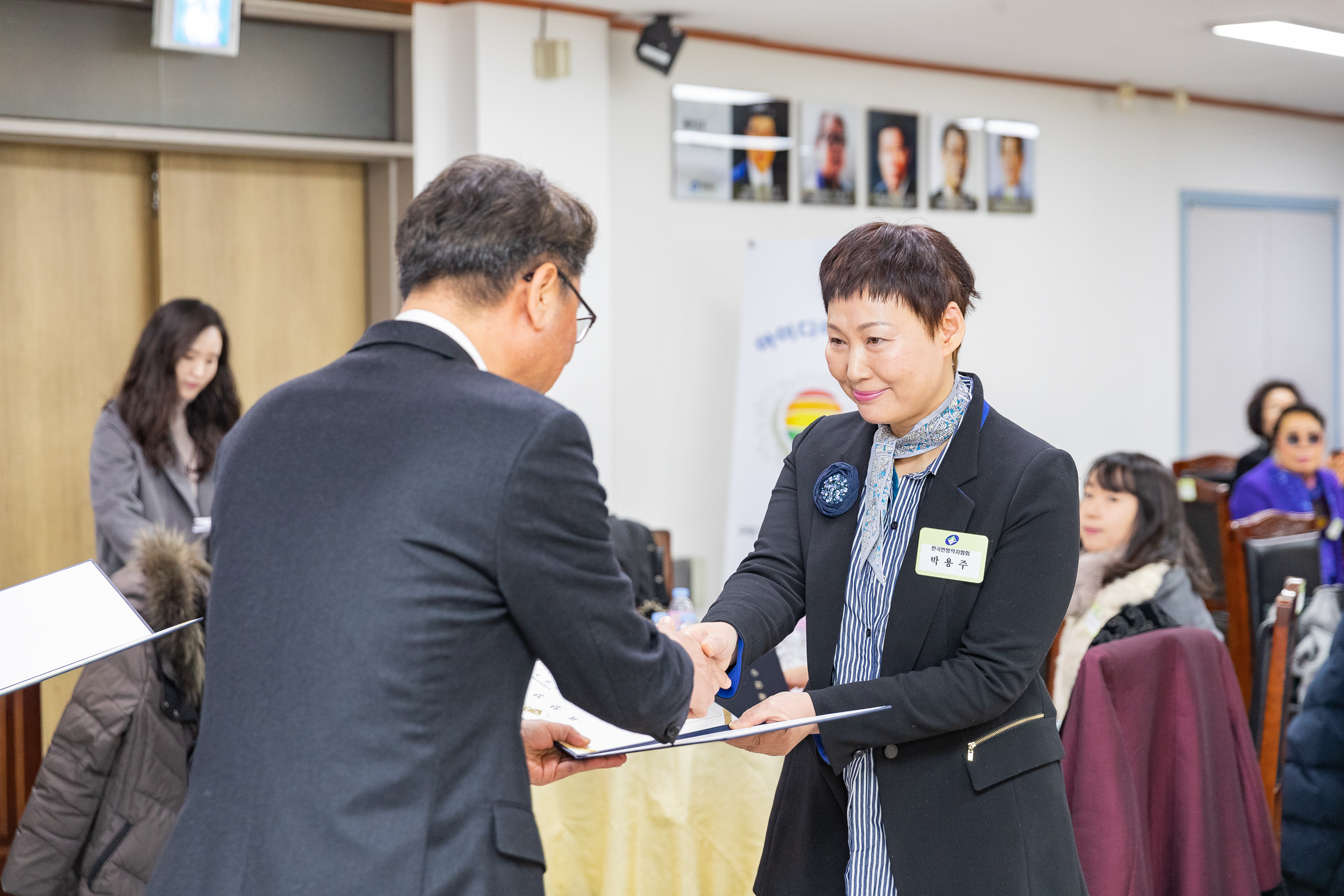 20181129-11월 정기 구민표창 수여식 179773.jpg